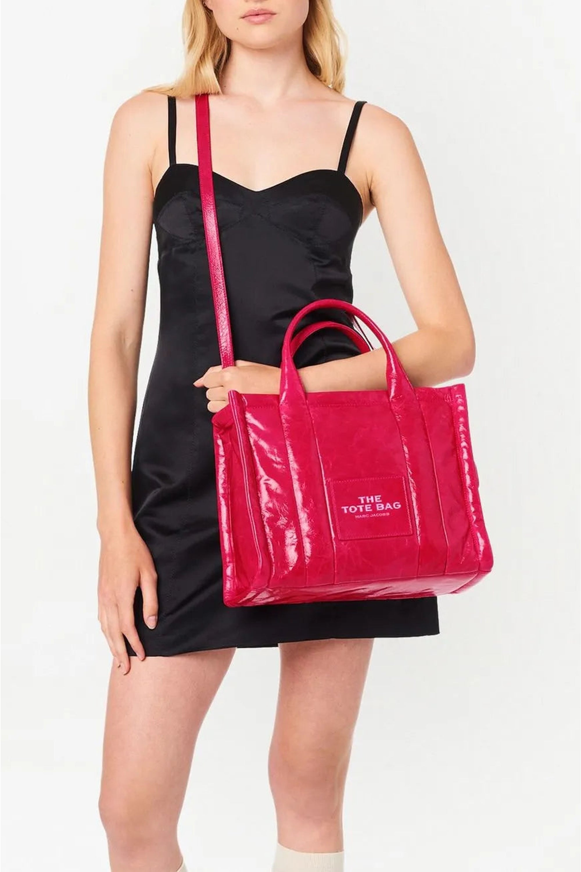 Grand sac à bandoulière The Tote Bag verni en cuir - Magenta