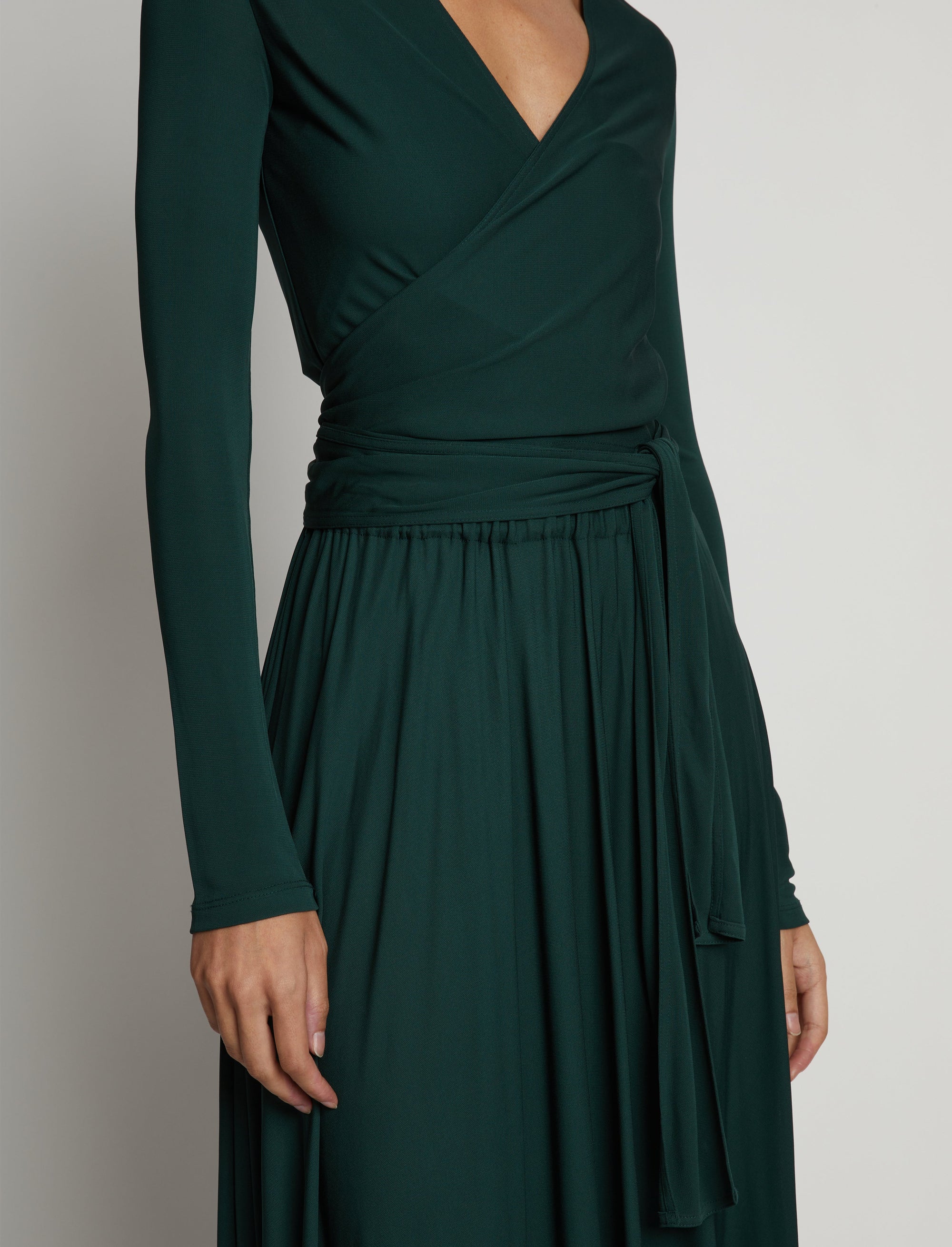 Robe portefeuille en crêpe mat - Pine