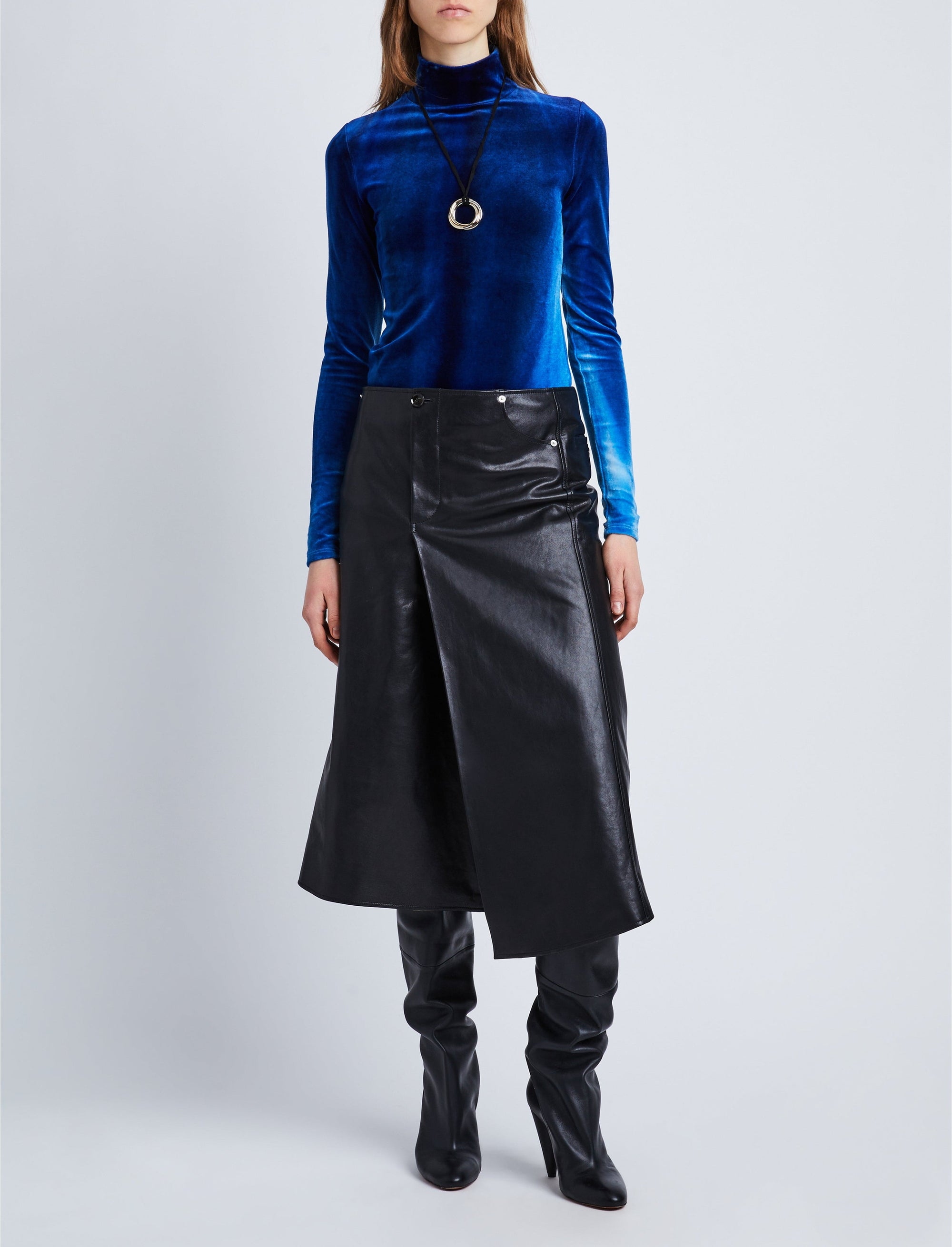 Pull col roulé en velours - Cobalt