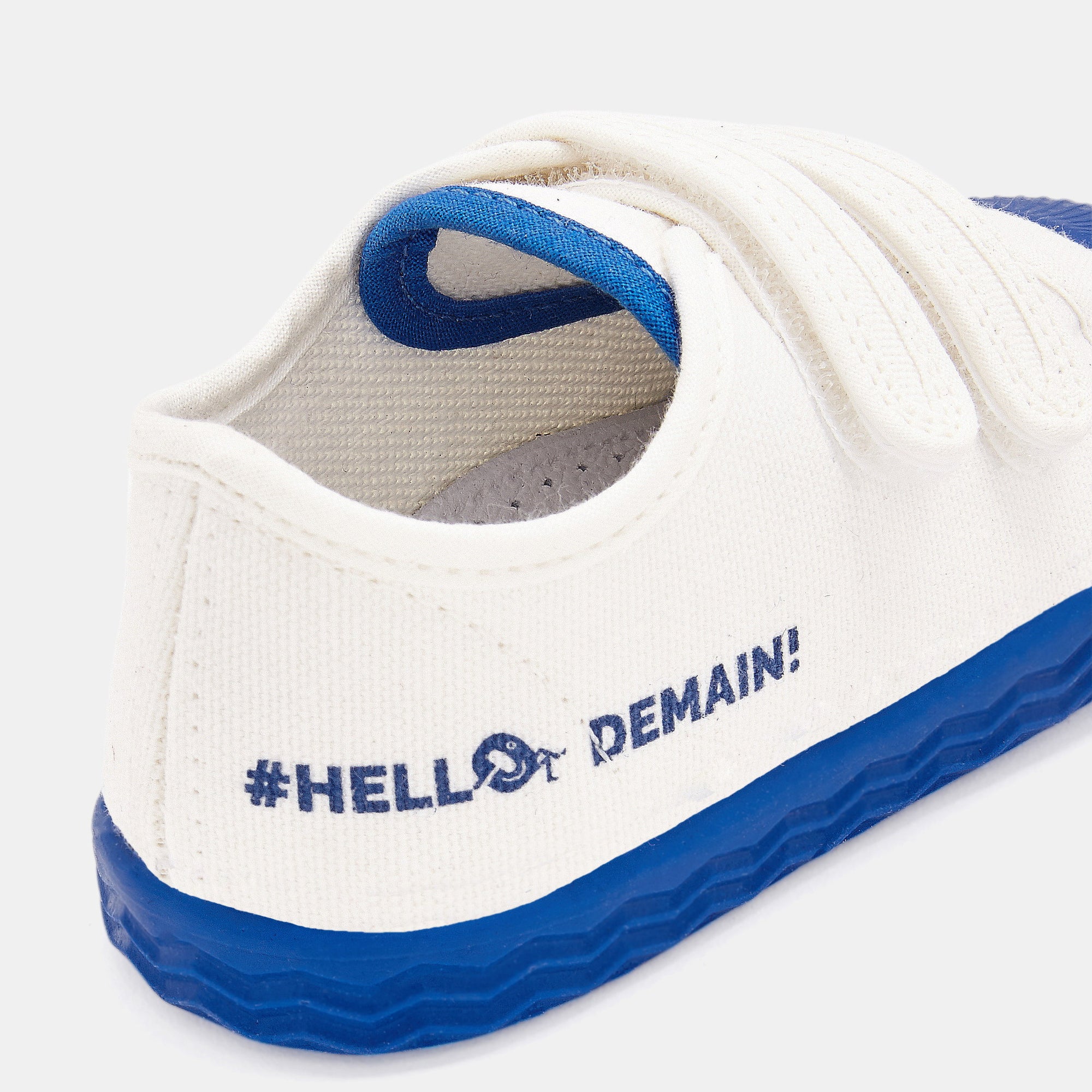 1 QTY / BLANC/BLEU CHAUSSURES TOILE DONALD