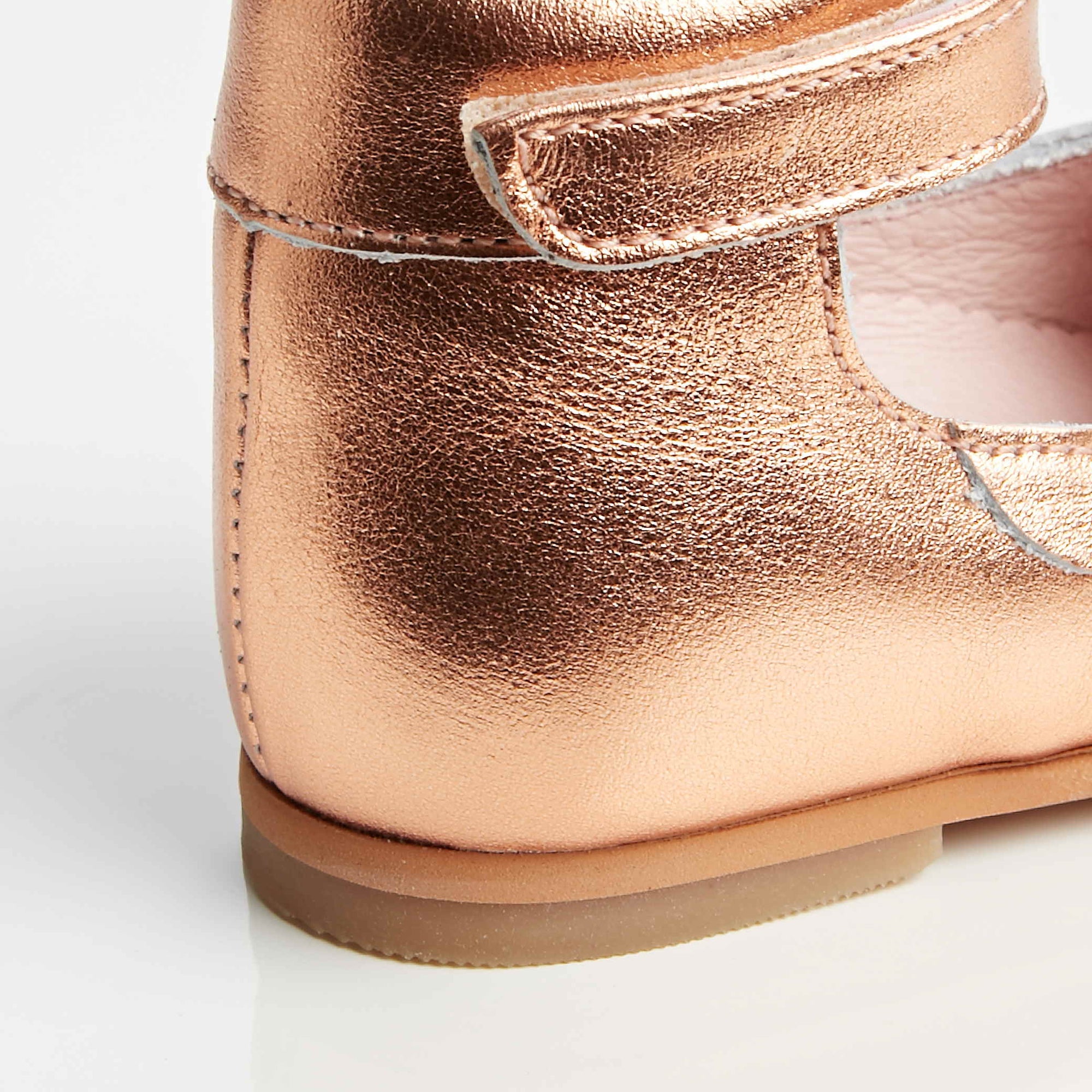 1 QTY / BRONZE CHAUSSURES CUIR DANIELA