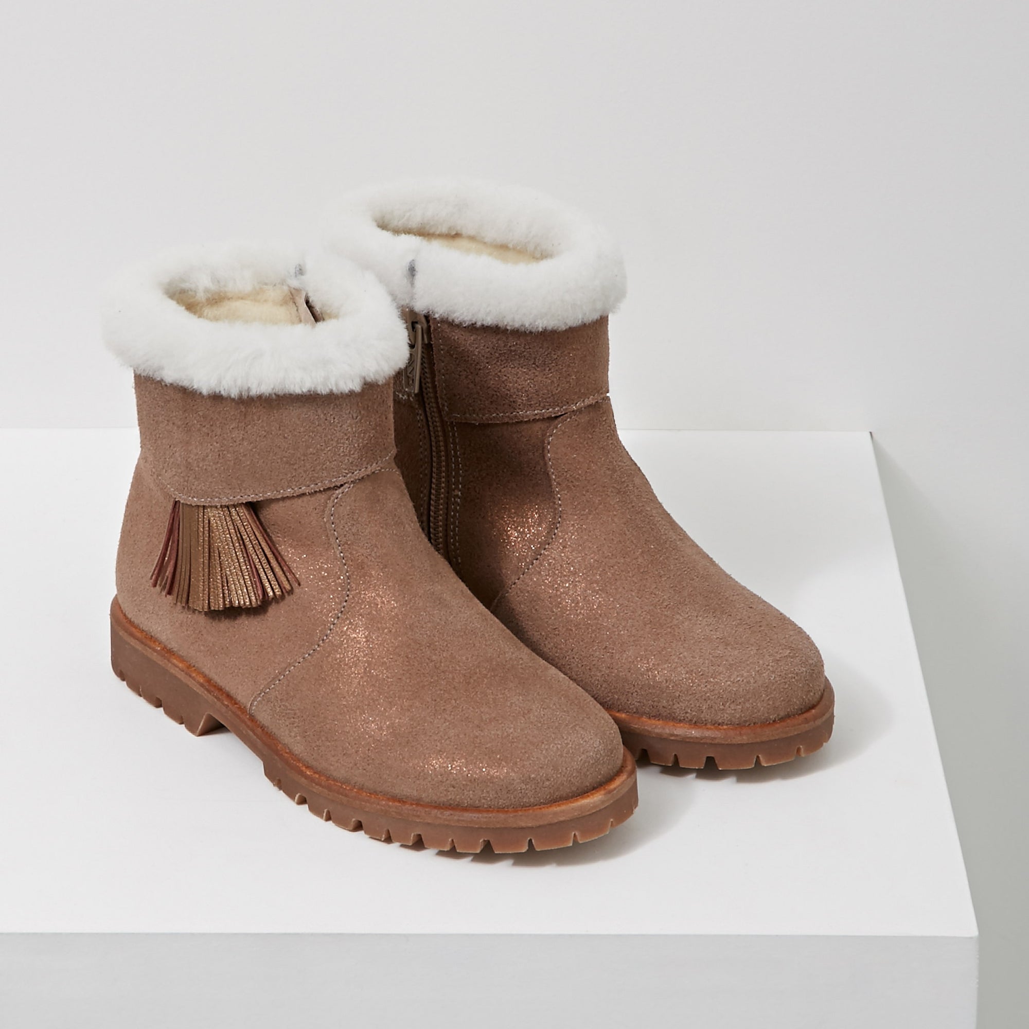 1 QTY / BRONZE CHAUSSURES CUIR PRAGUE
