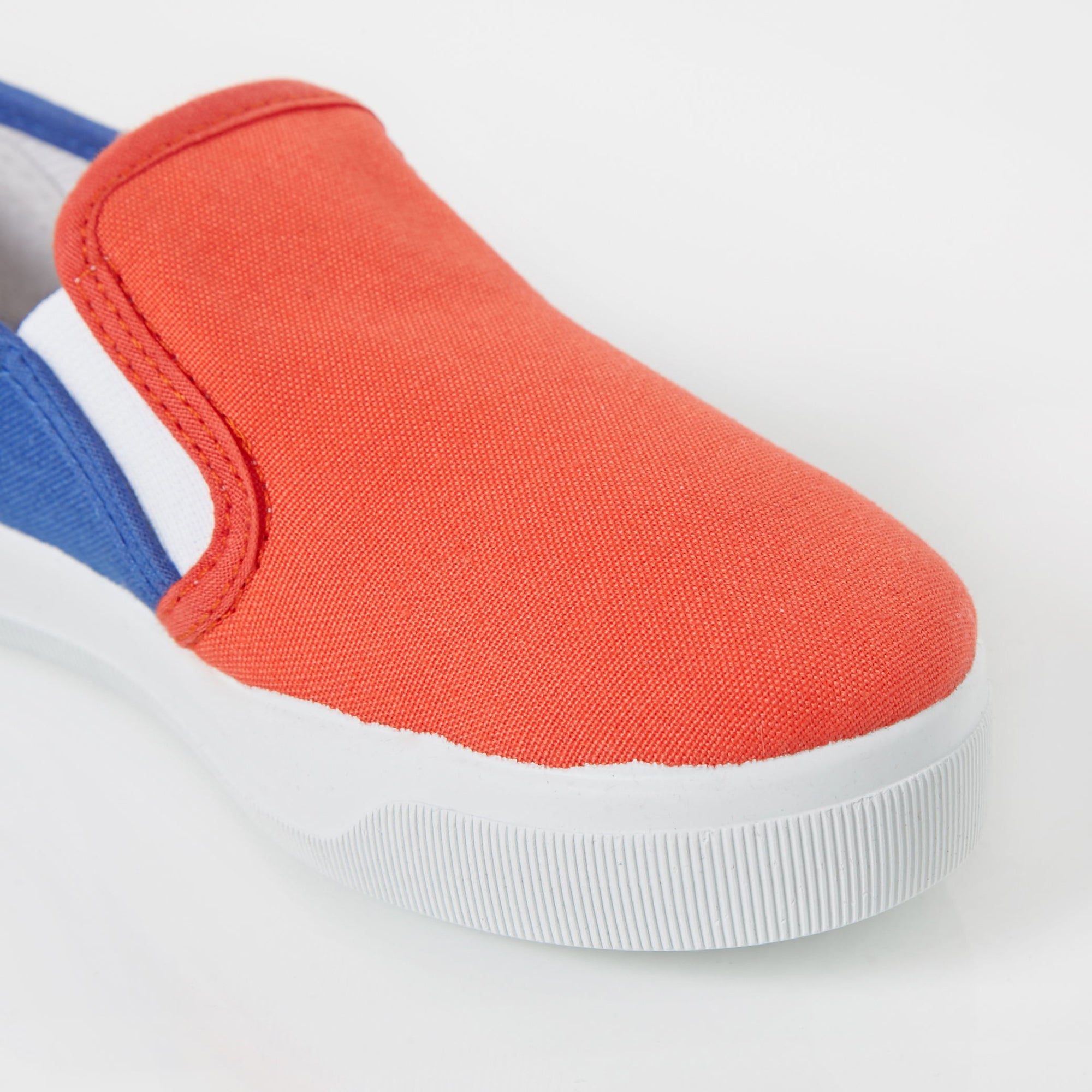 1 QTY / ROUGE VIF CHAUSSURES TOILE DEFI