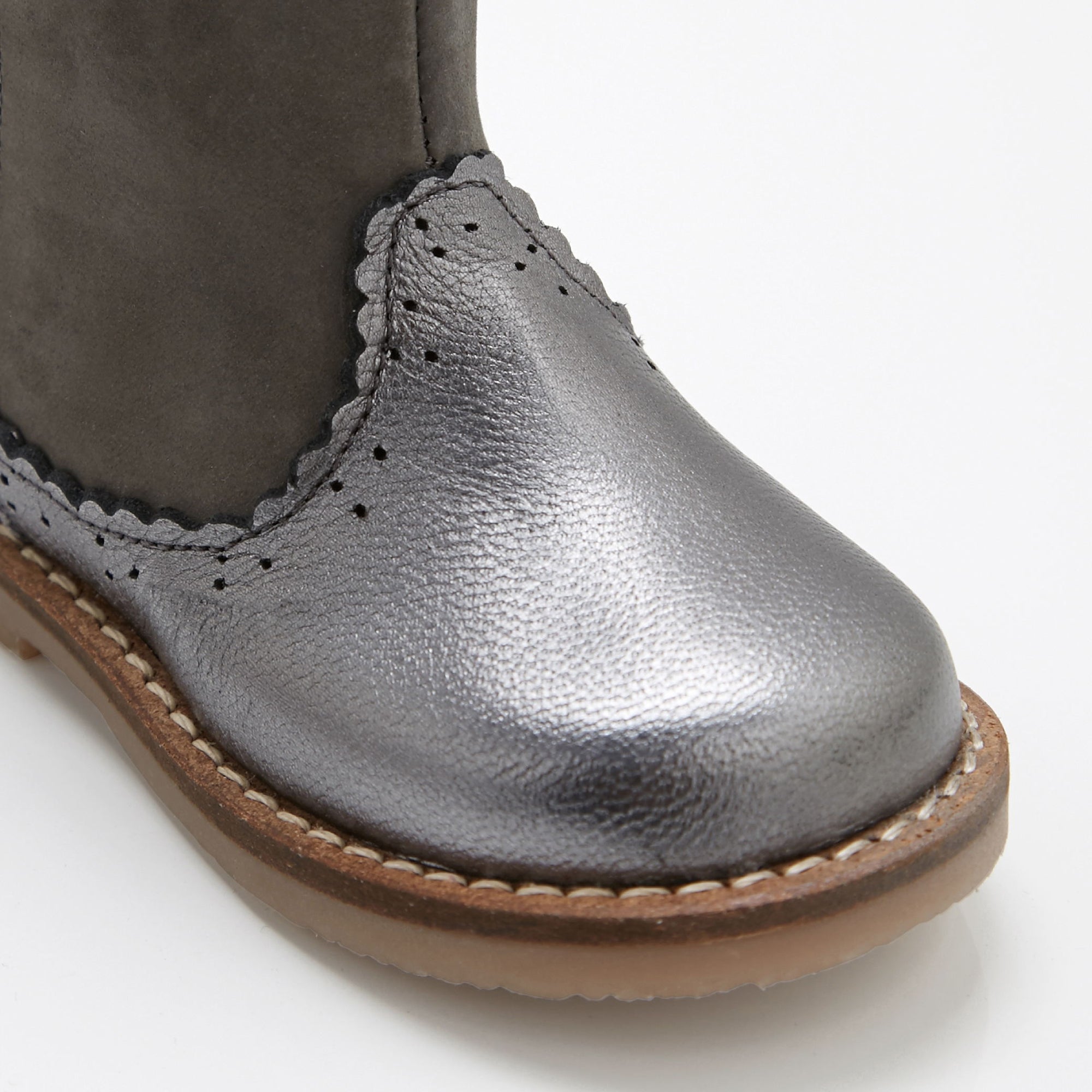 1 QTY / GRIS METAL CHAUSSURES CUIR LIONCETTE