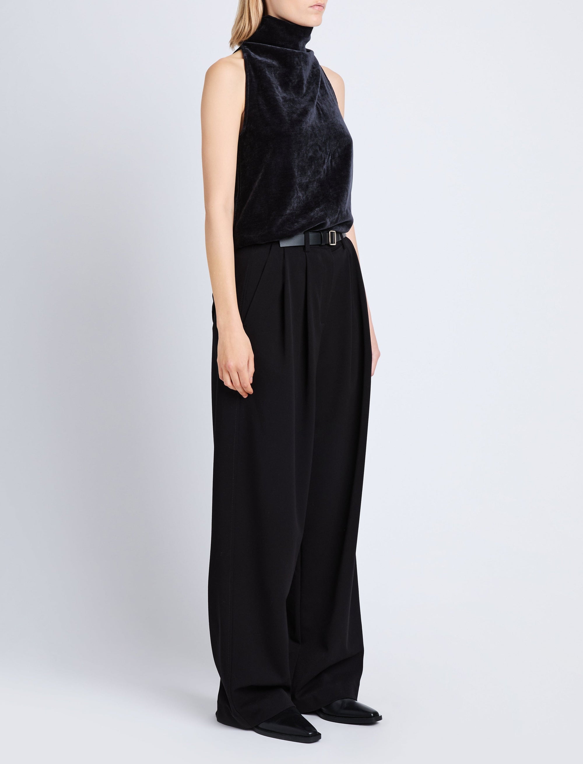 Mila sleeveless blouse - Black
