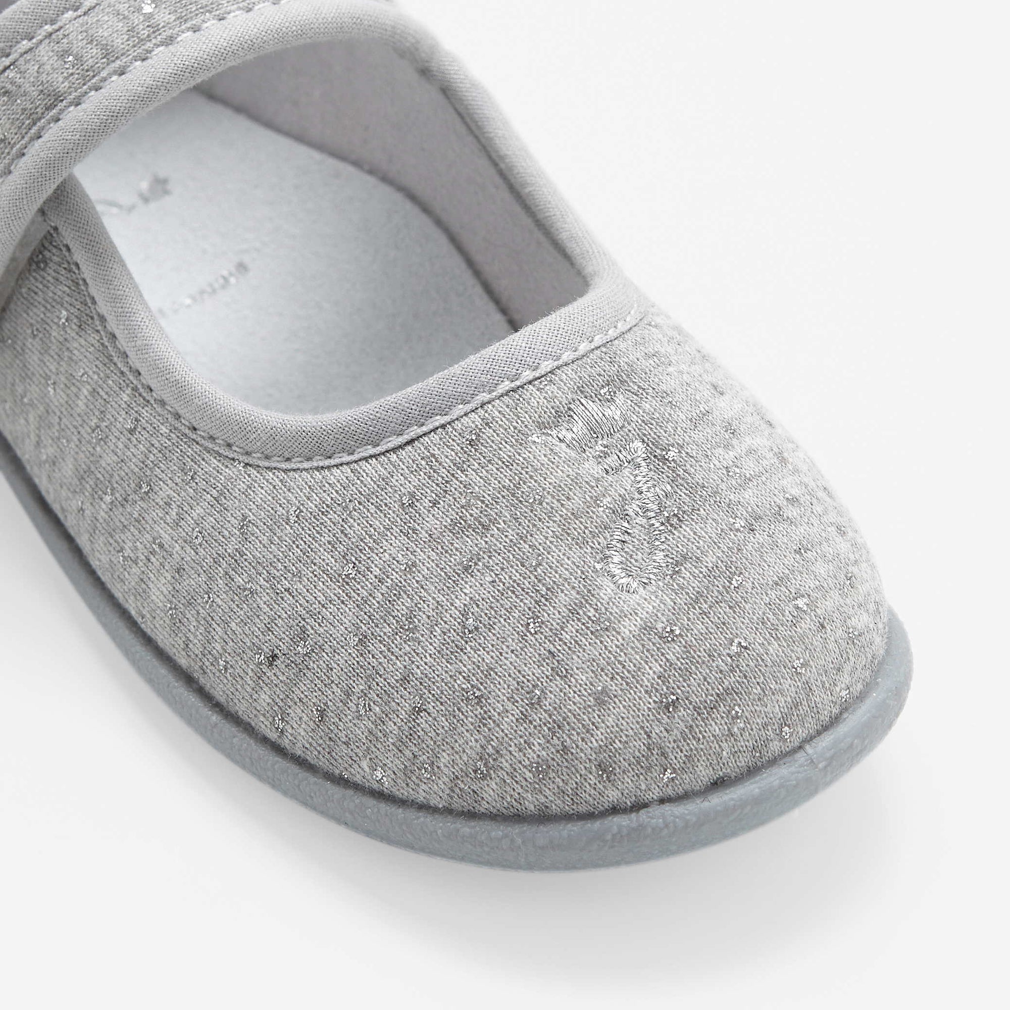 11 QTY / GRIS CHINE  CHAUSSURES TOILE CAMOMILLE