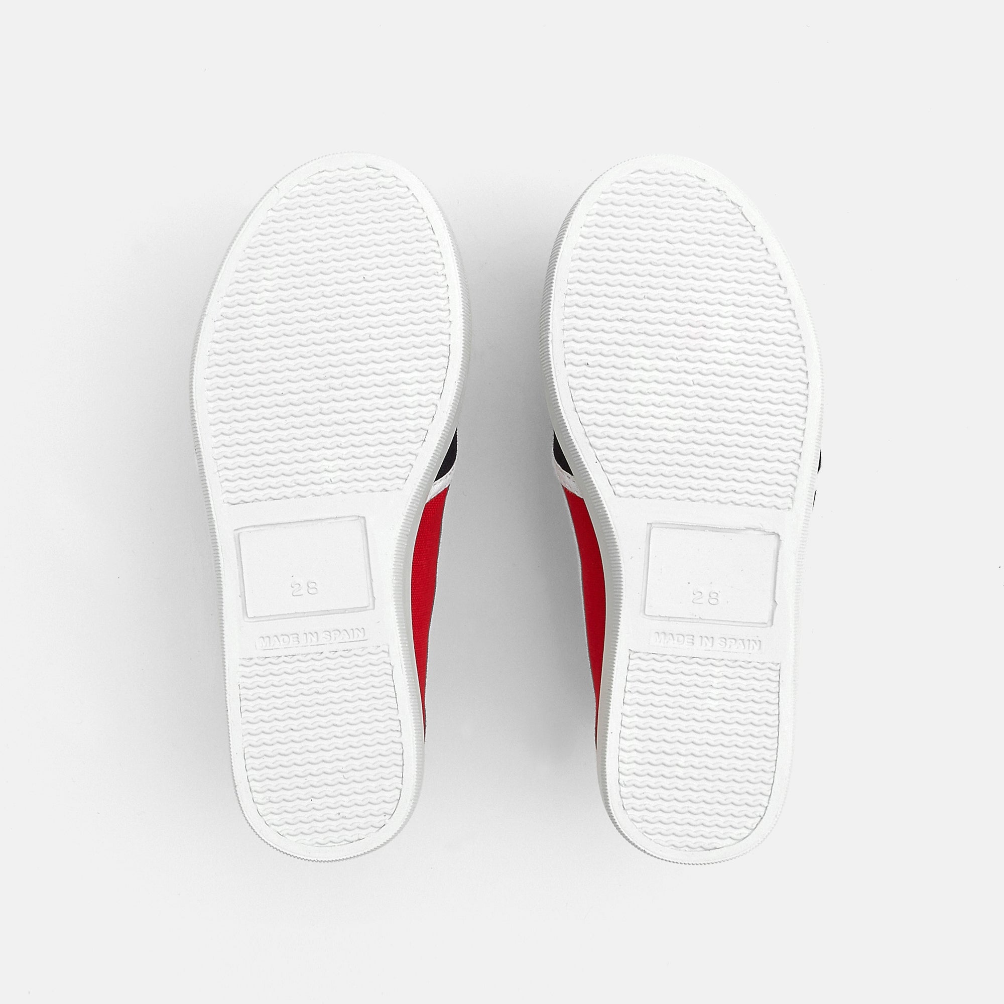 138 QTY / MARINE/ROUGE CHAUSSURES TOILE DEFI