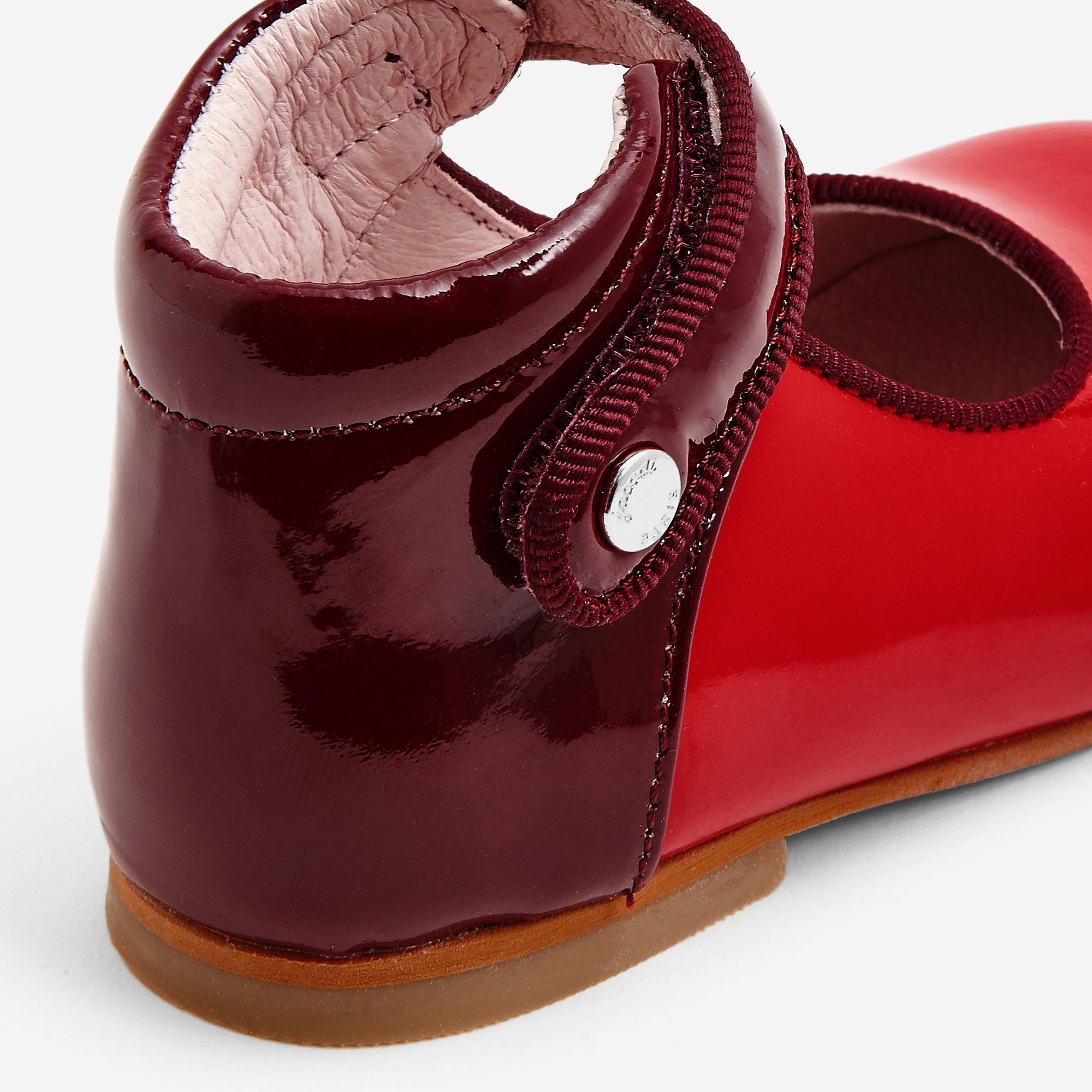 0 QTY / ROUGE/BORDEAU CHAUSSURES CUIR BANELLE VERNIS