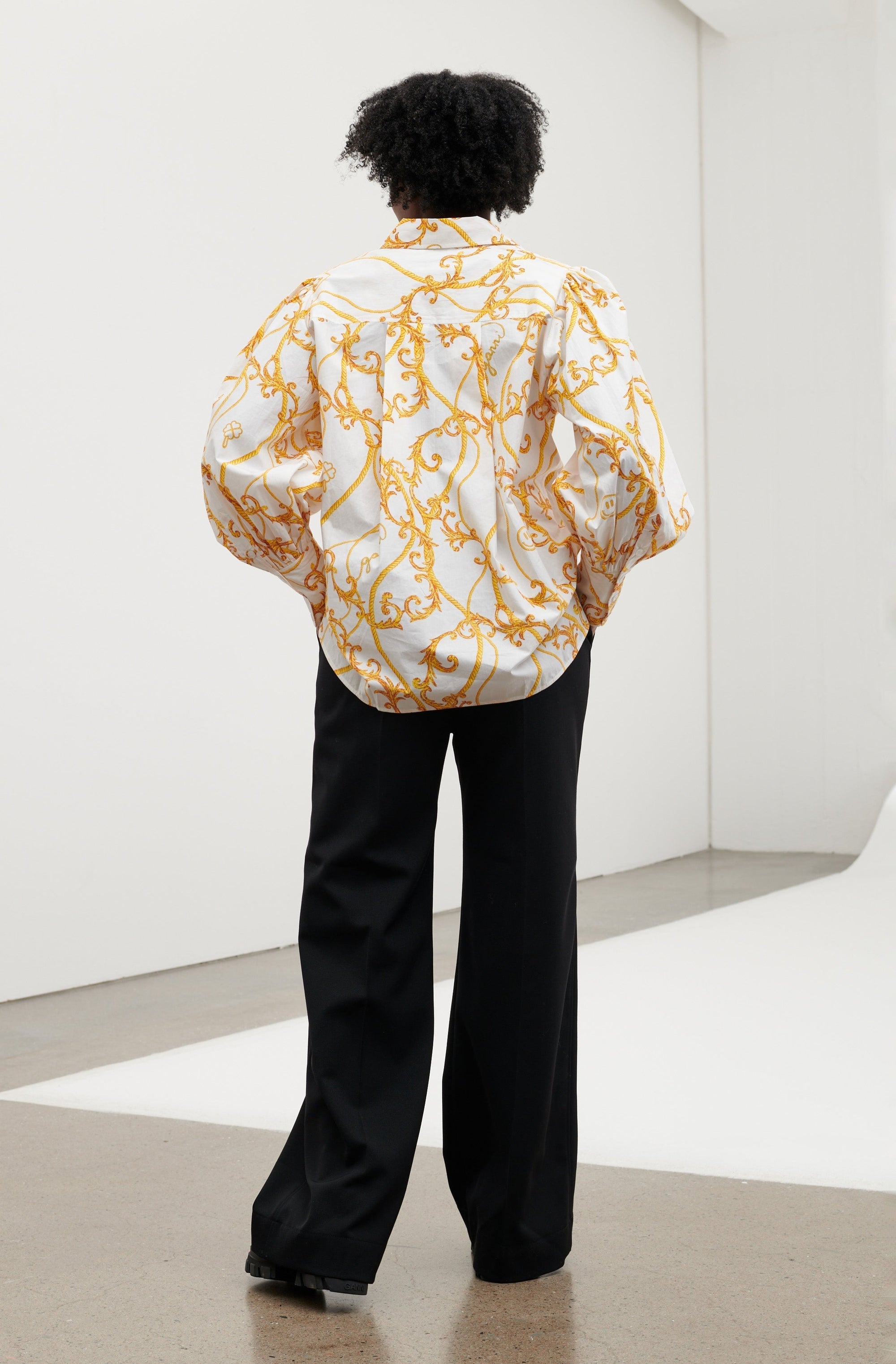 V-neck casual shirt - Egret