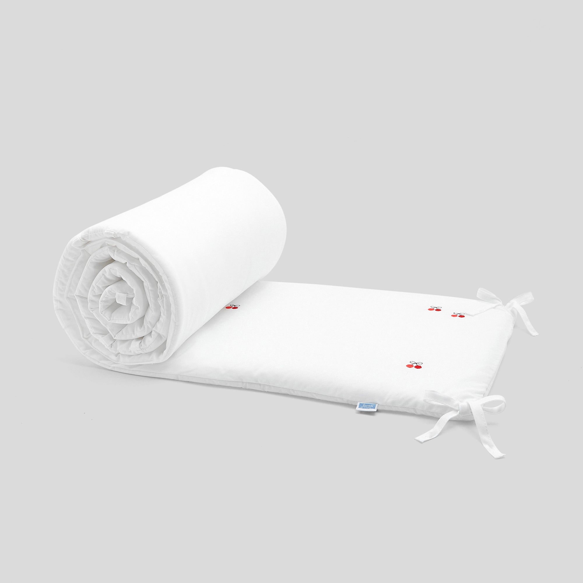 0 QTY / BLANC/ROUGE PUERICULTURE LINGE DE LIT TOUR DE LIT BAS CERISES