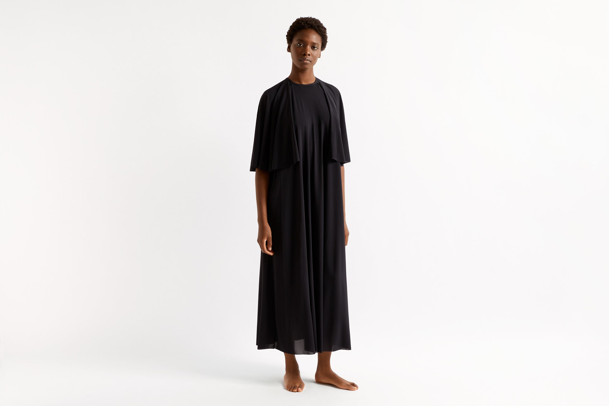 NOIR JOAN ROBE LONGUE