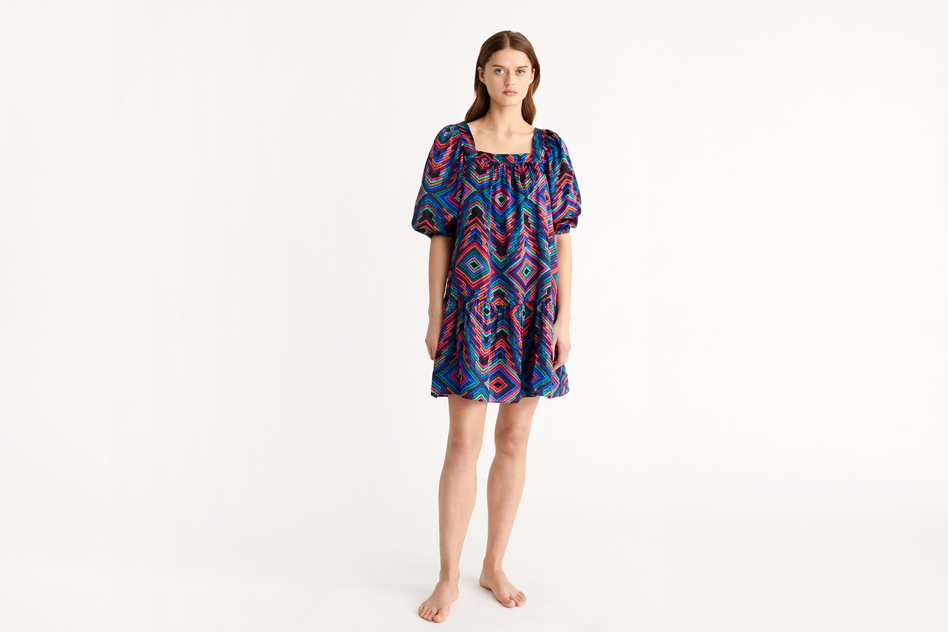 IMPRIME ARC-EN-CIEL NIGHTCLUB ROBE COURTE