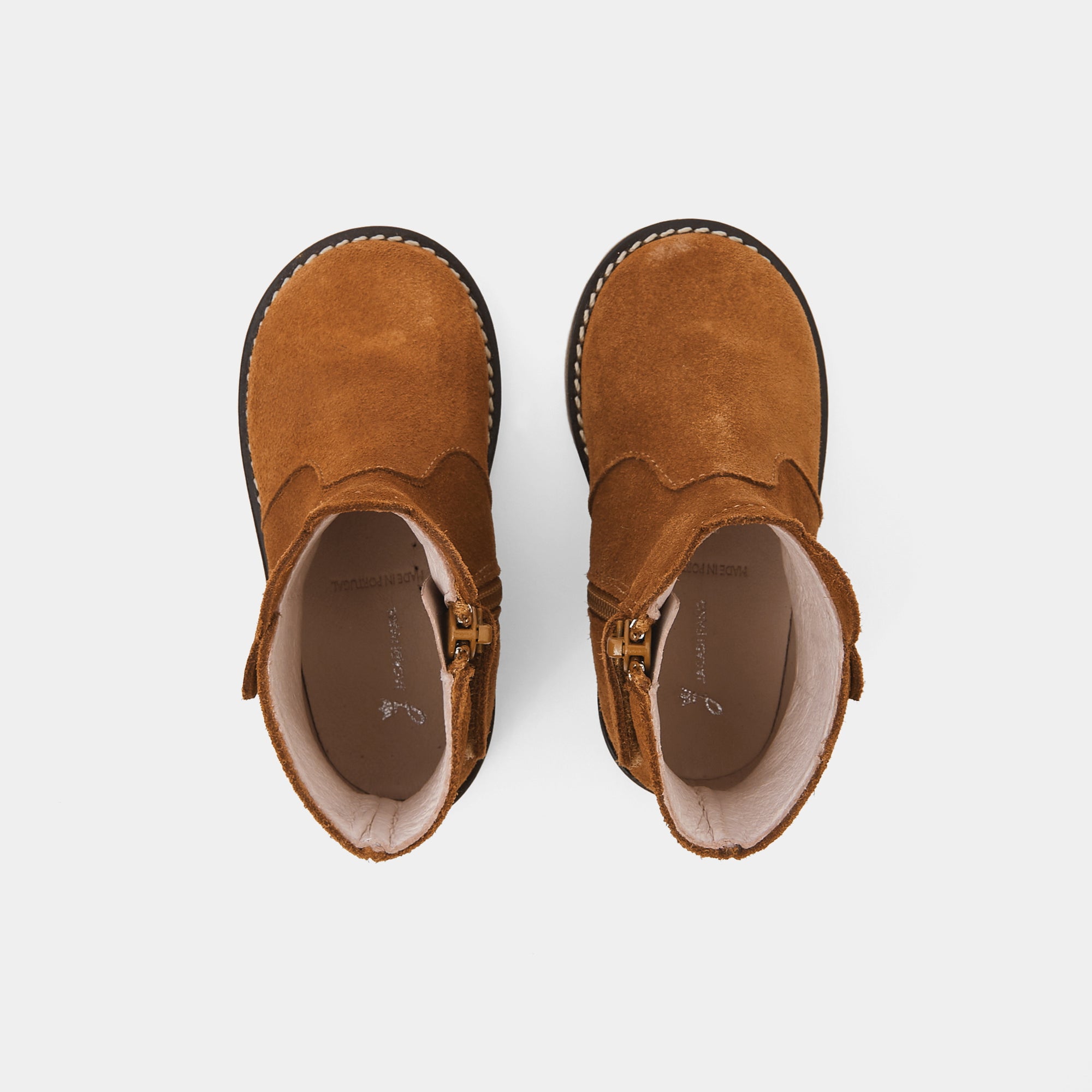 8 QTY / NATUREL CHAUSSURES CUIR CALISTA