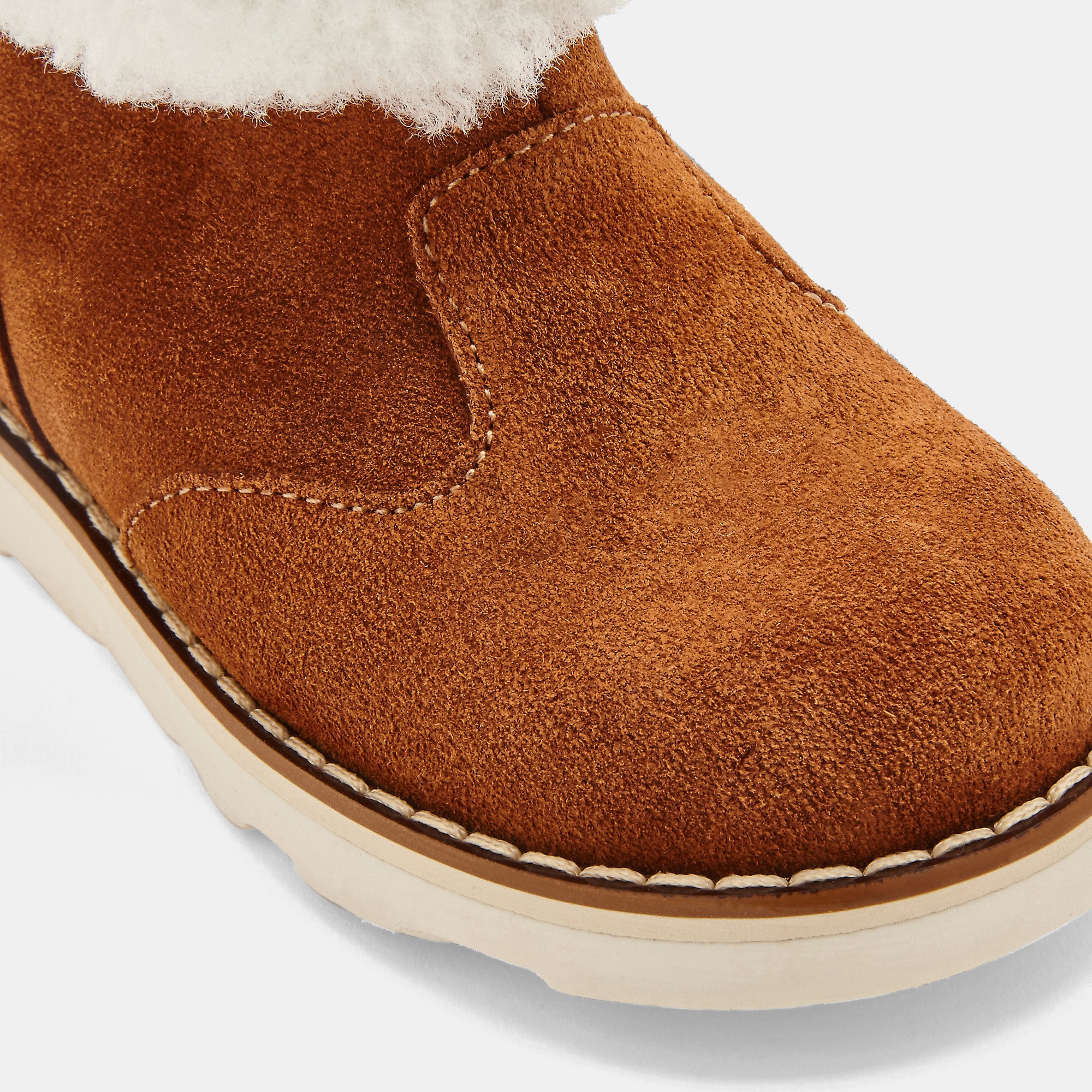 38 QTY / NATUREL CHAUSSURES CUIR CHARDON