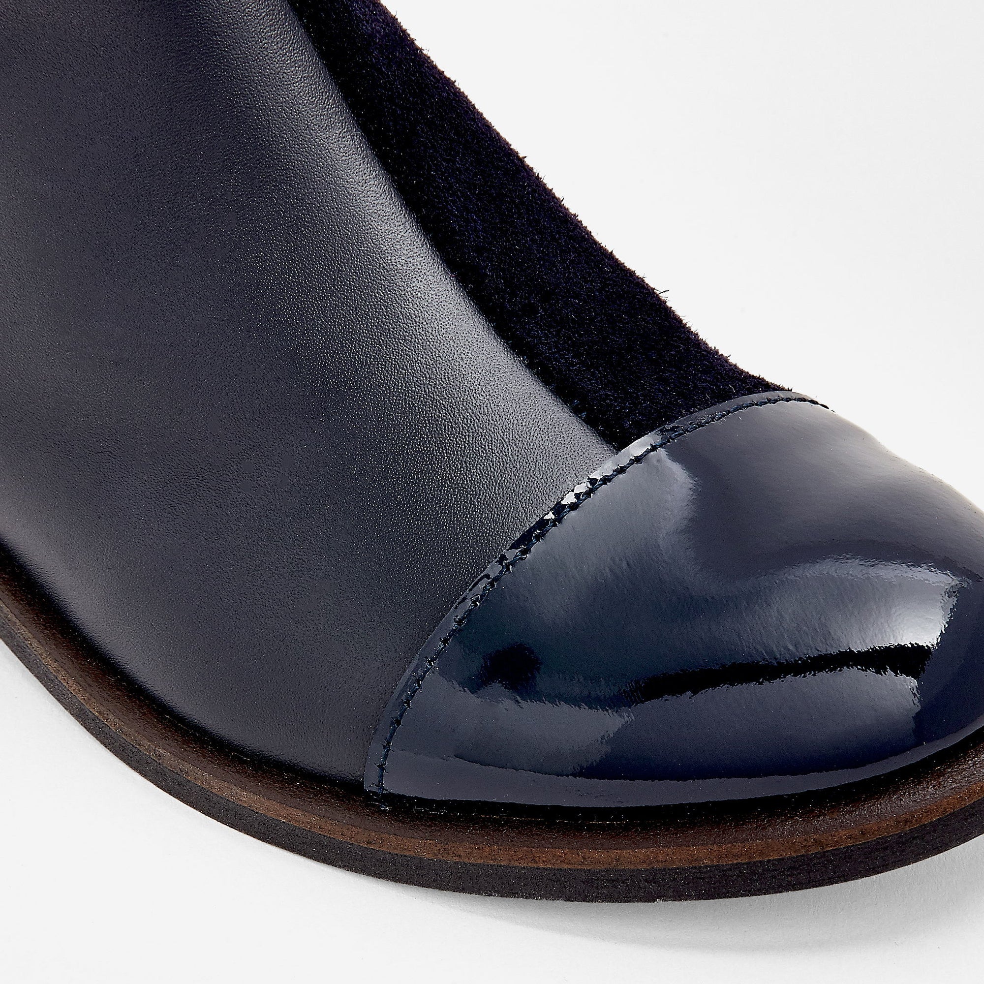 13 QTY / MARINE JACADI CHAUSSURES CUIR CARMEN CUIR
