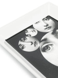 Assiette carrée Tema e Variazioni n°242 en porcelaine - Noir & Blanc