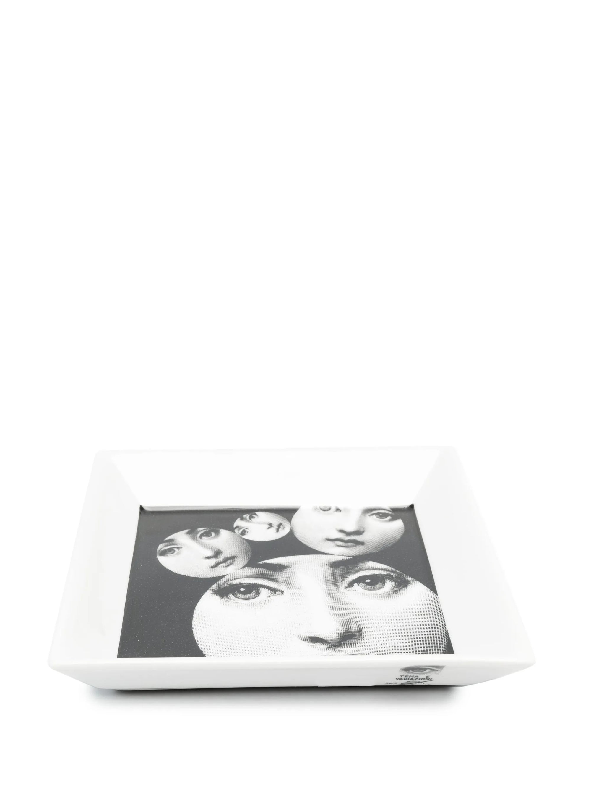 Assiette carrée Tema e Variazioni n°242 en porcelaine - Noir & Blanc