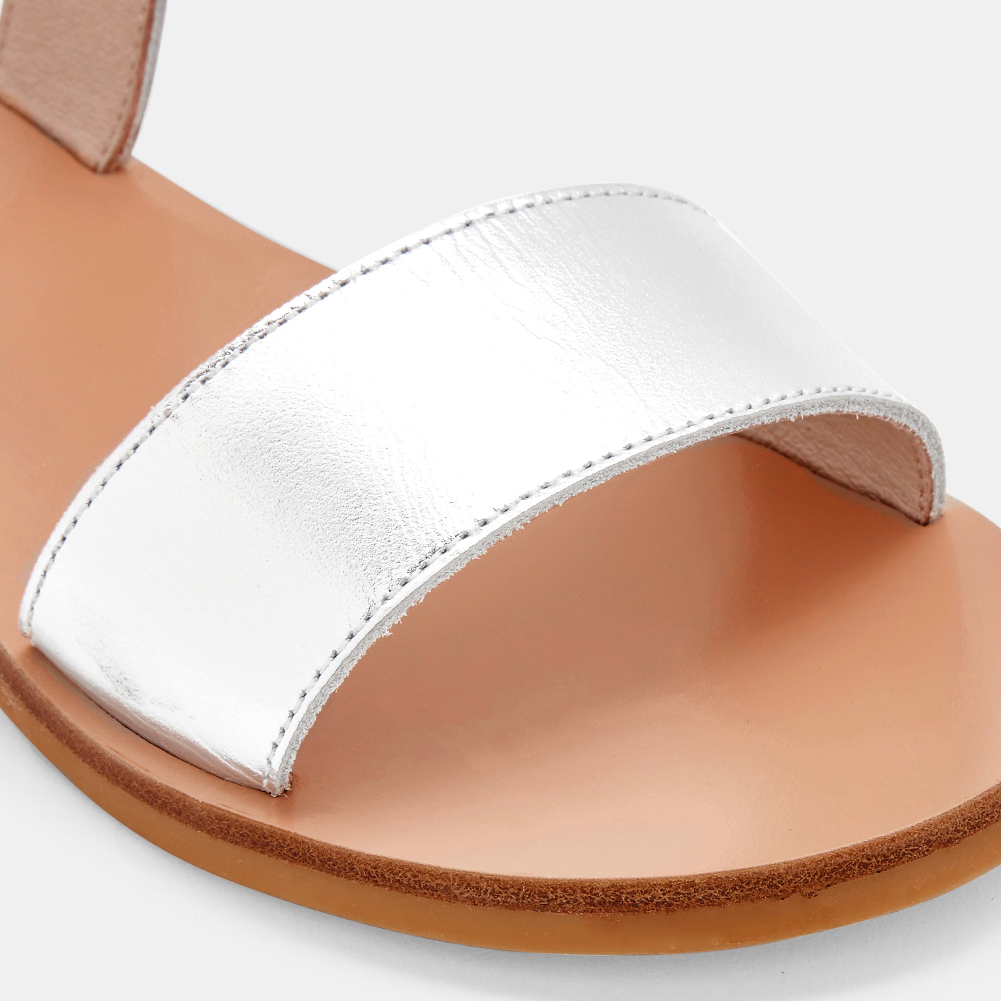 3 QTY / ARGENT CHAUSSURES CUIR BETTY
