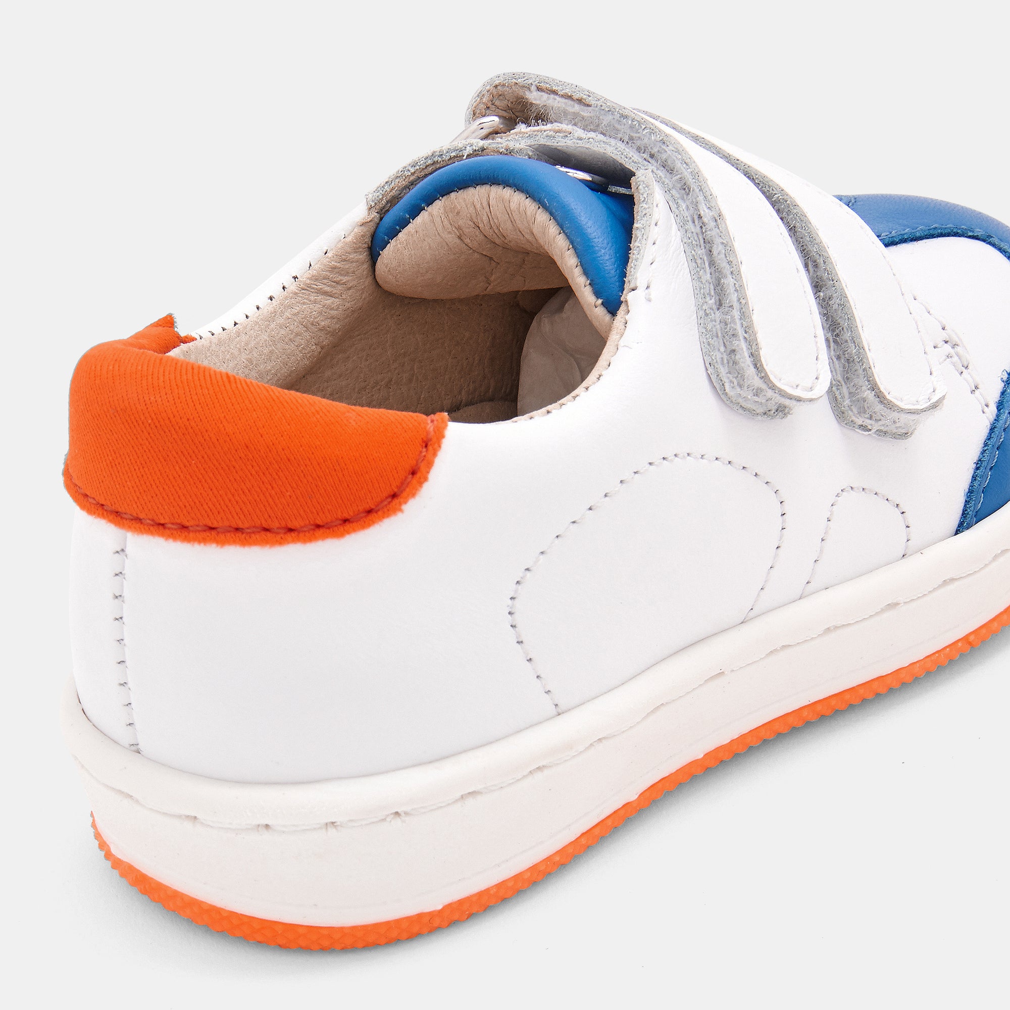 11 QTY / BLANC/BLEU CHAUSSURES CUIR BOBBY