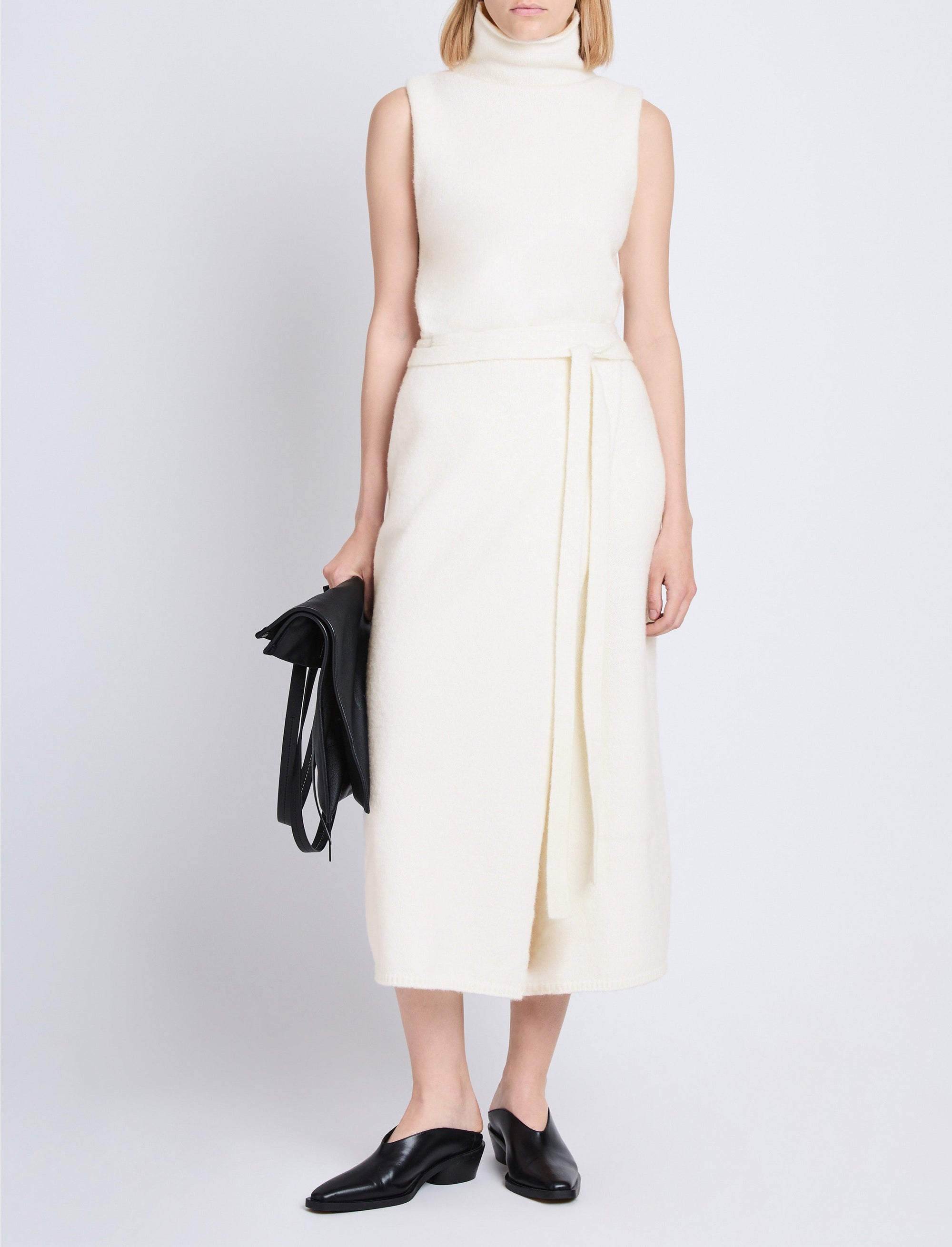 Pull col roulé Lily sans manches en laine mélangée - Off White