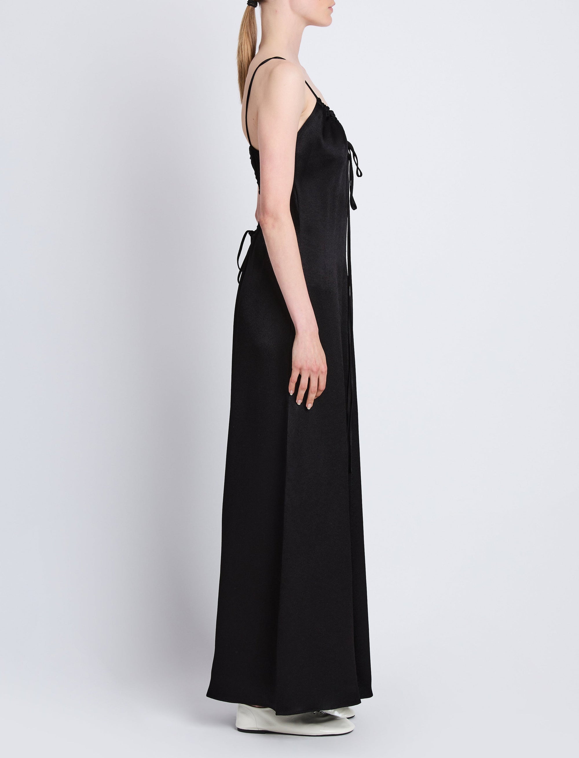 Robe dos nu Harper - Black