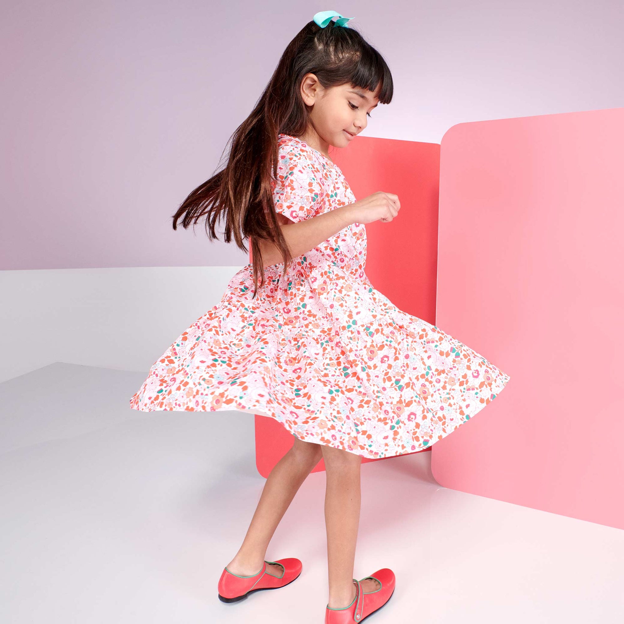 7 QTY / CORAIL CHAUSSURES CUIR DANELLE COL