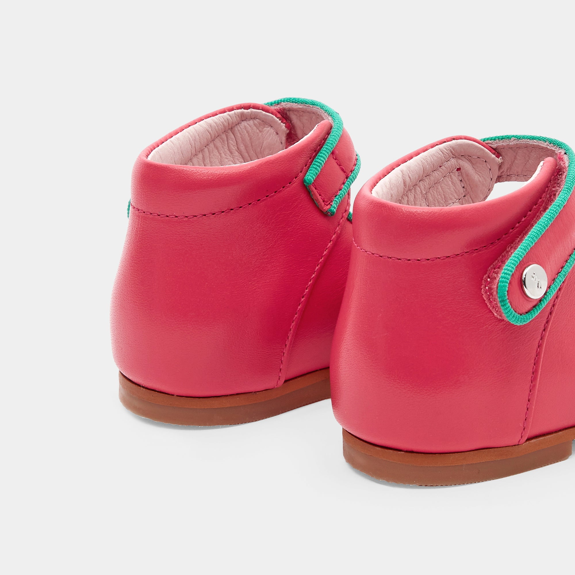 27 QTY / CORAIL CHAUSSURES CUIR BANELLE