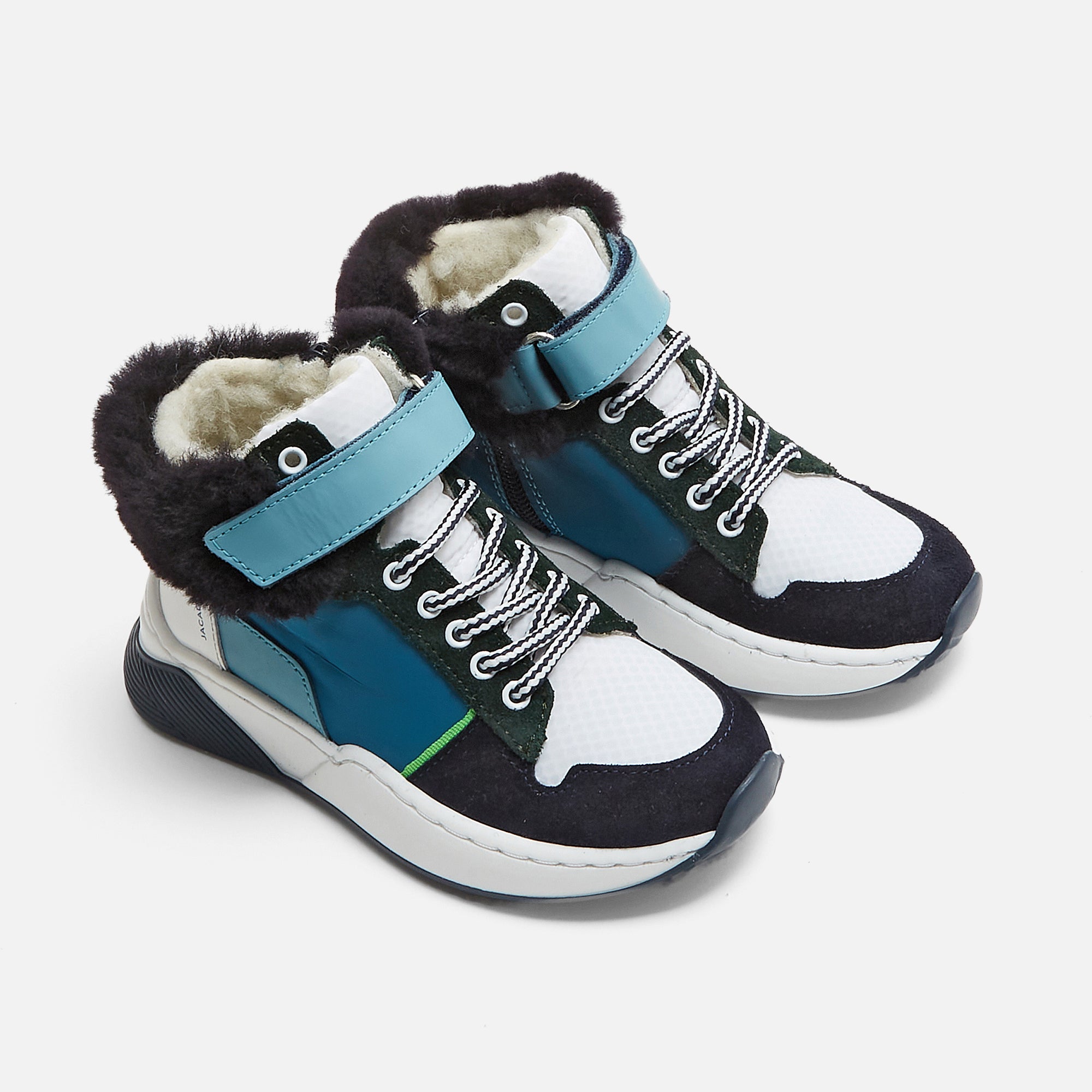 26 QTY / BLEU/VERT CHAUSSURES CUIR ACROBATE