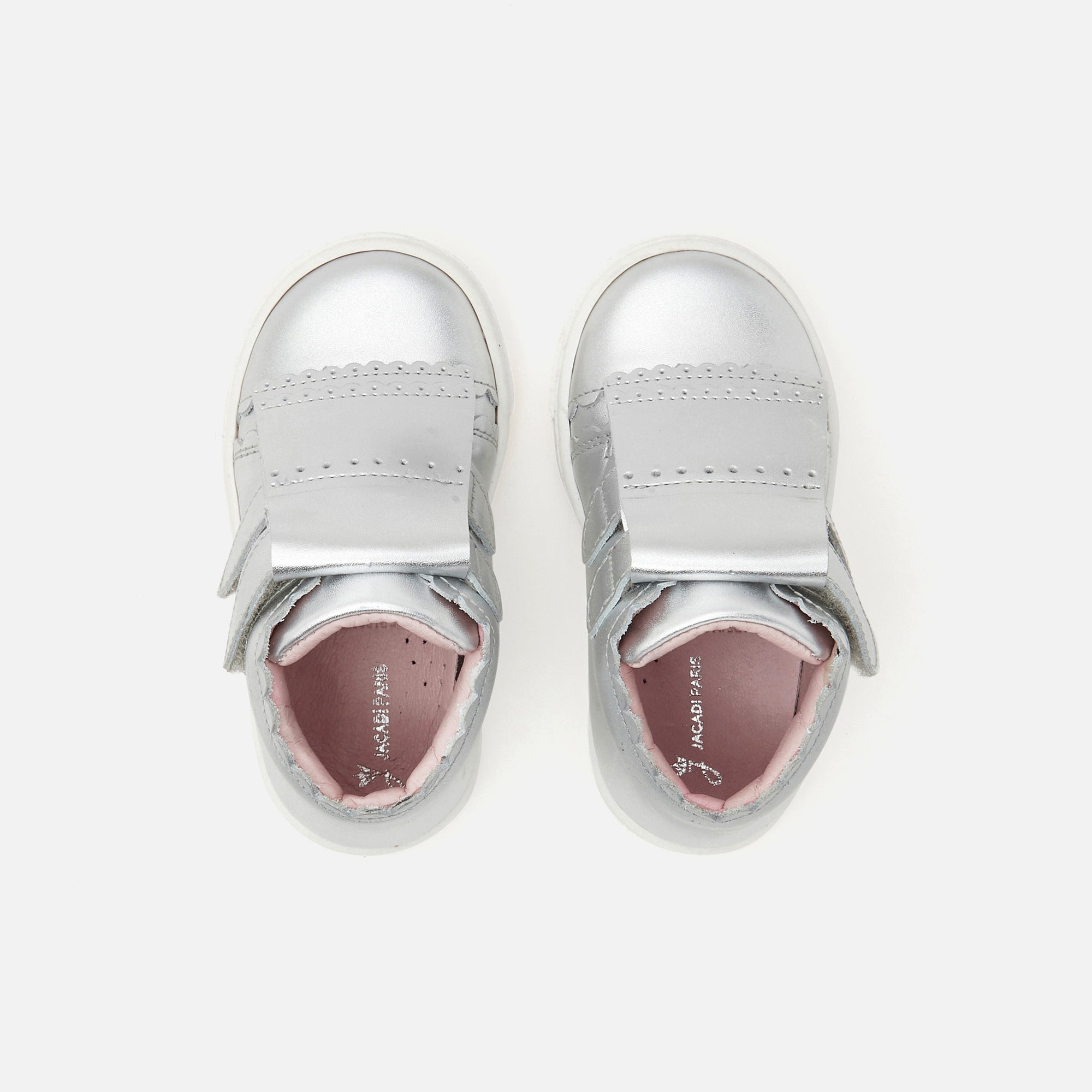 26 QTY / ARGENT CHAUSSURES CUIR BAVETTE