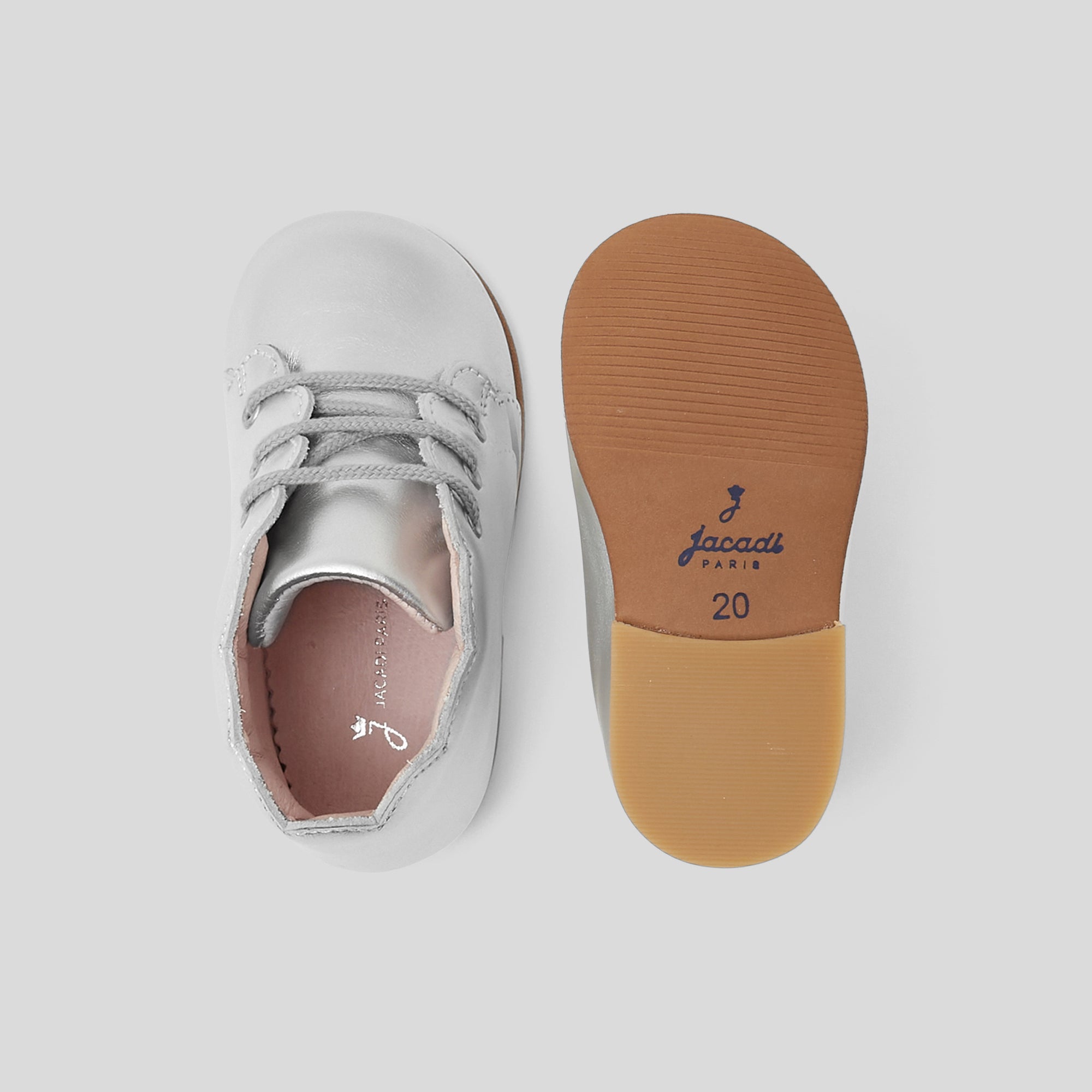 33 QTY / ARGENT CHAUSSURES CUIR MARIONNETTE COL