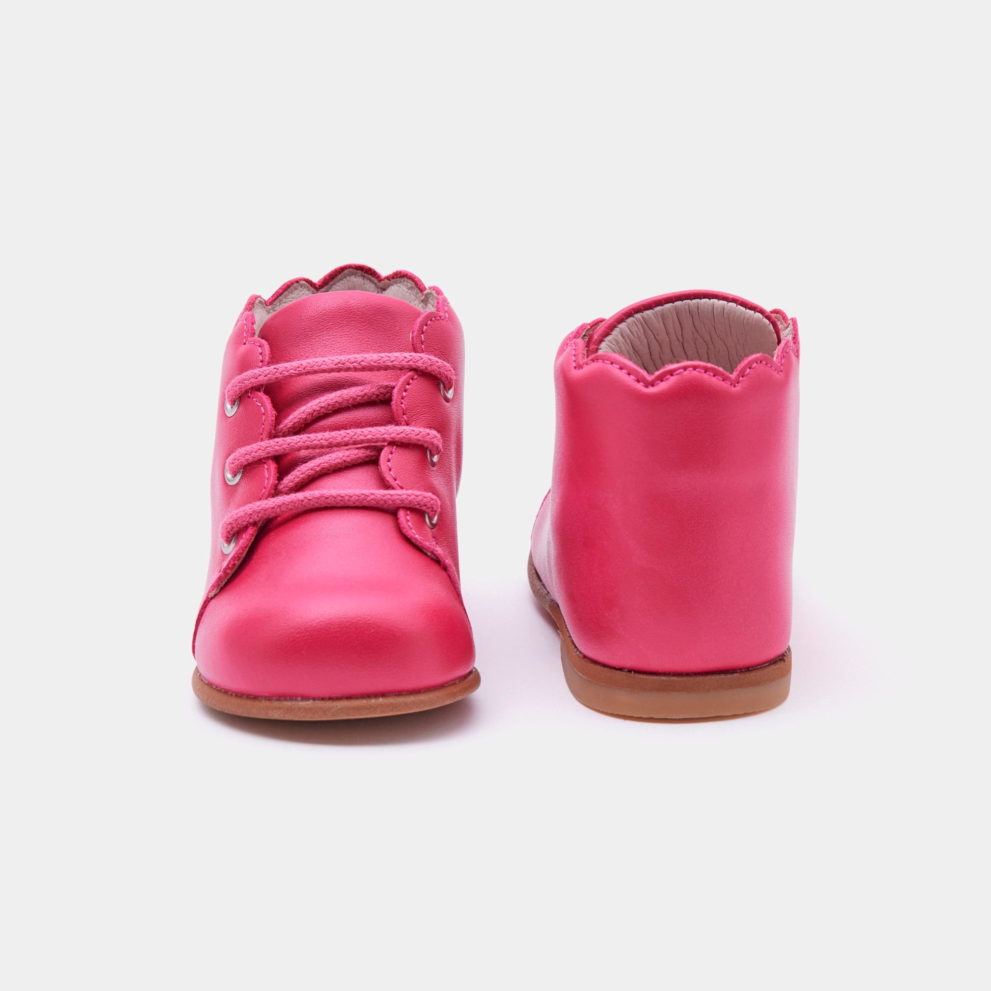 1 QTY / ROSE FUSCHIA CHAUSSURES CUIR MARIONNETTE COL