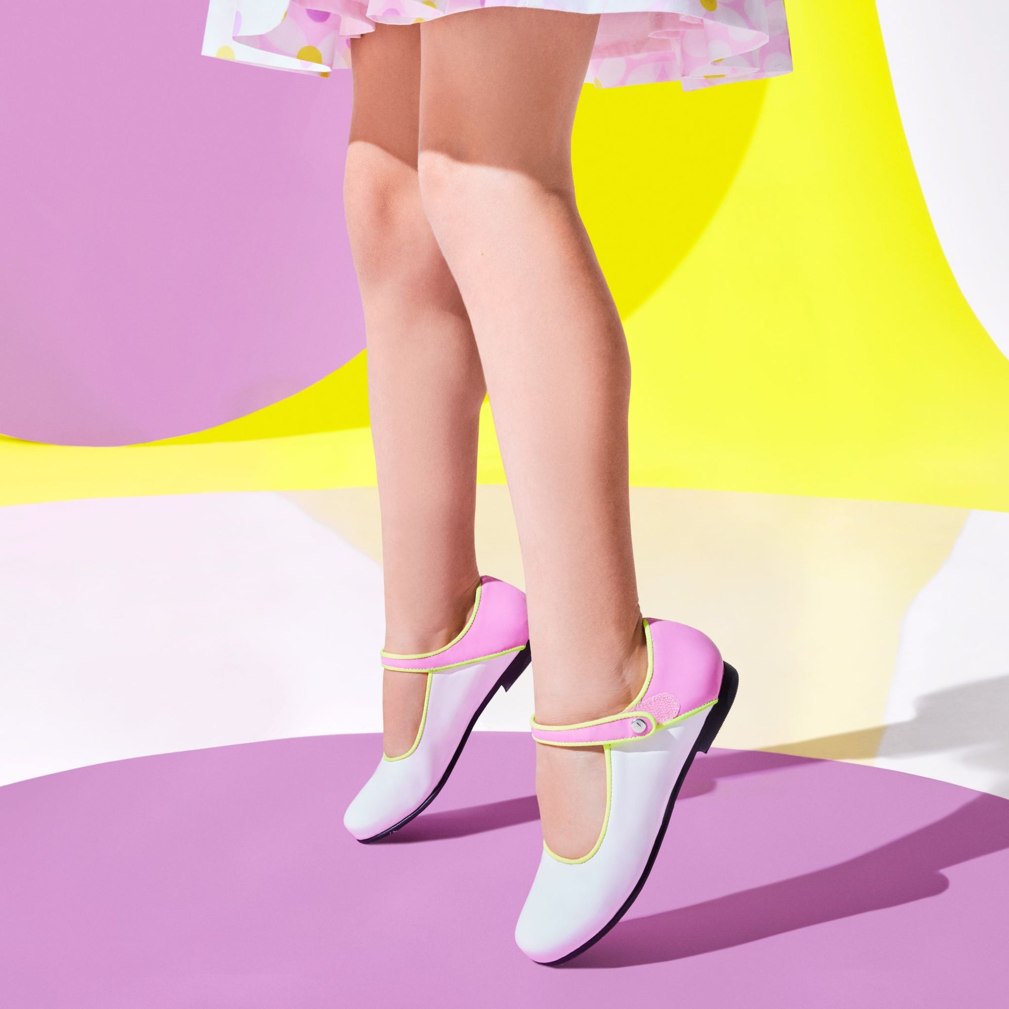 1 QTY / BLANC/MULTICO CHAUSSURES CUIR DANELLE COL