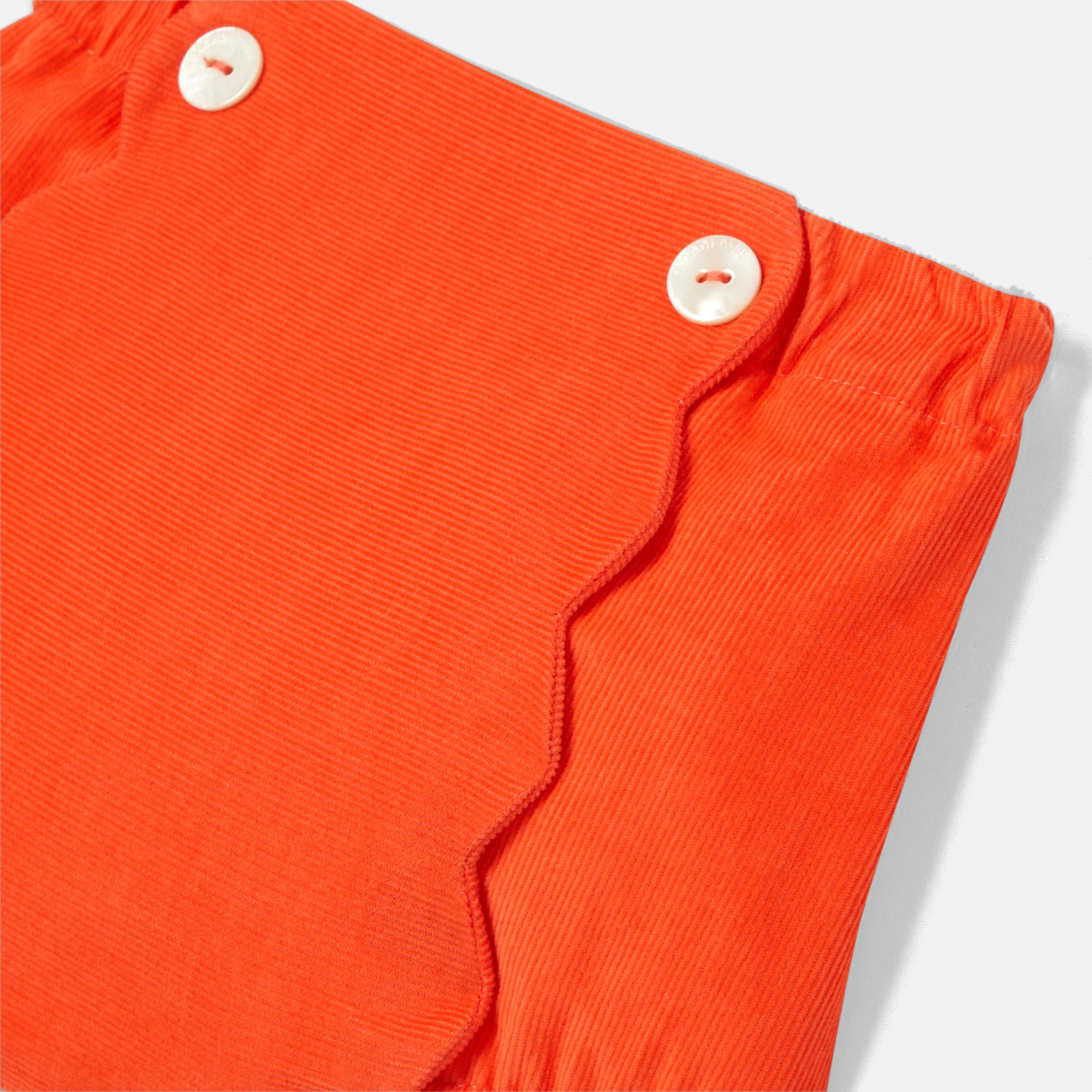 161 QTY / ORANGE FONCE PAP SHORT / BERMUDA PINCEAU