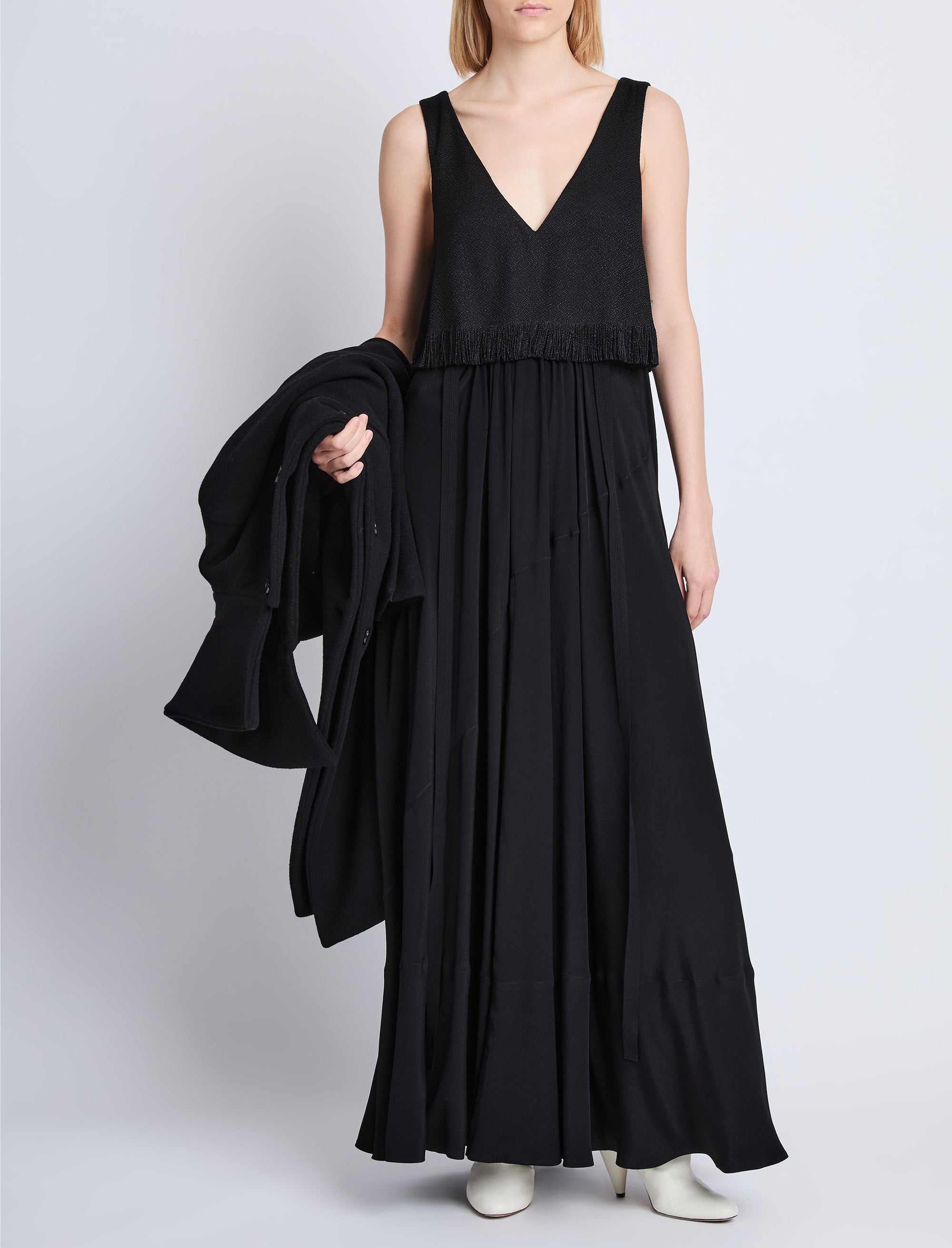 Robe longue Lynda à col V - Black
