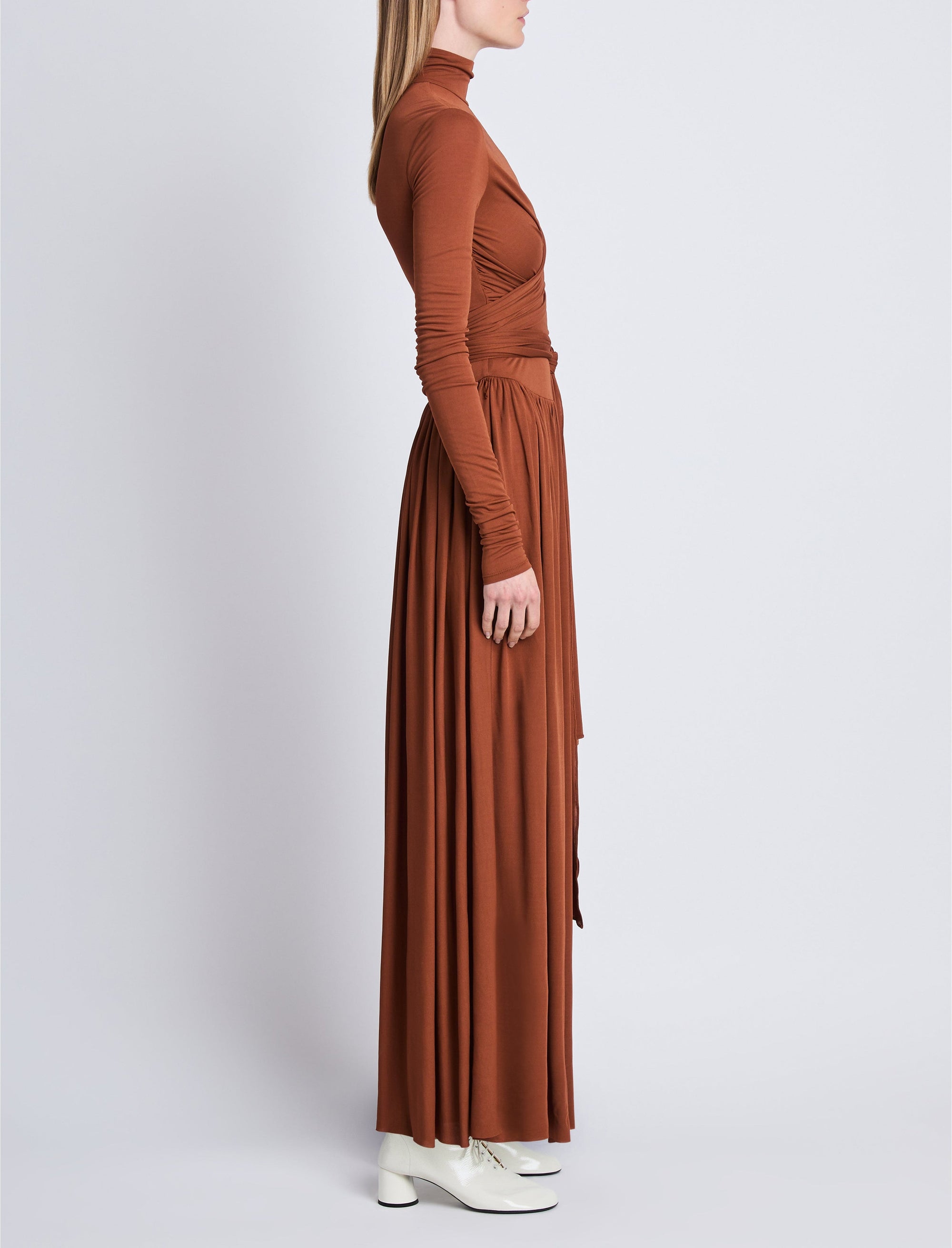 Robe longue Meret nouée à la taille - Tobacco