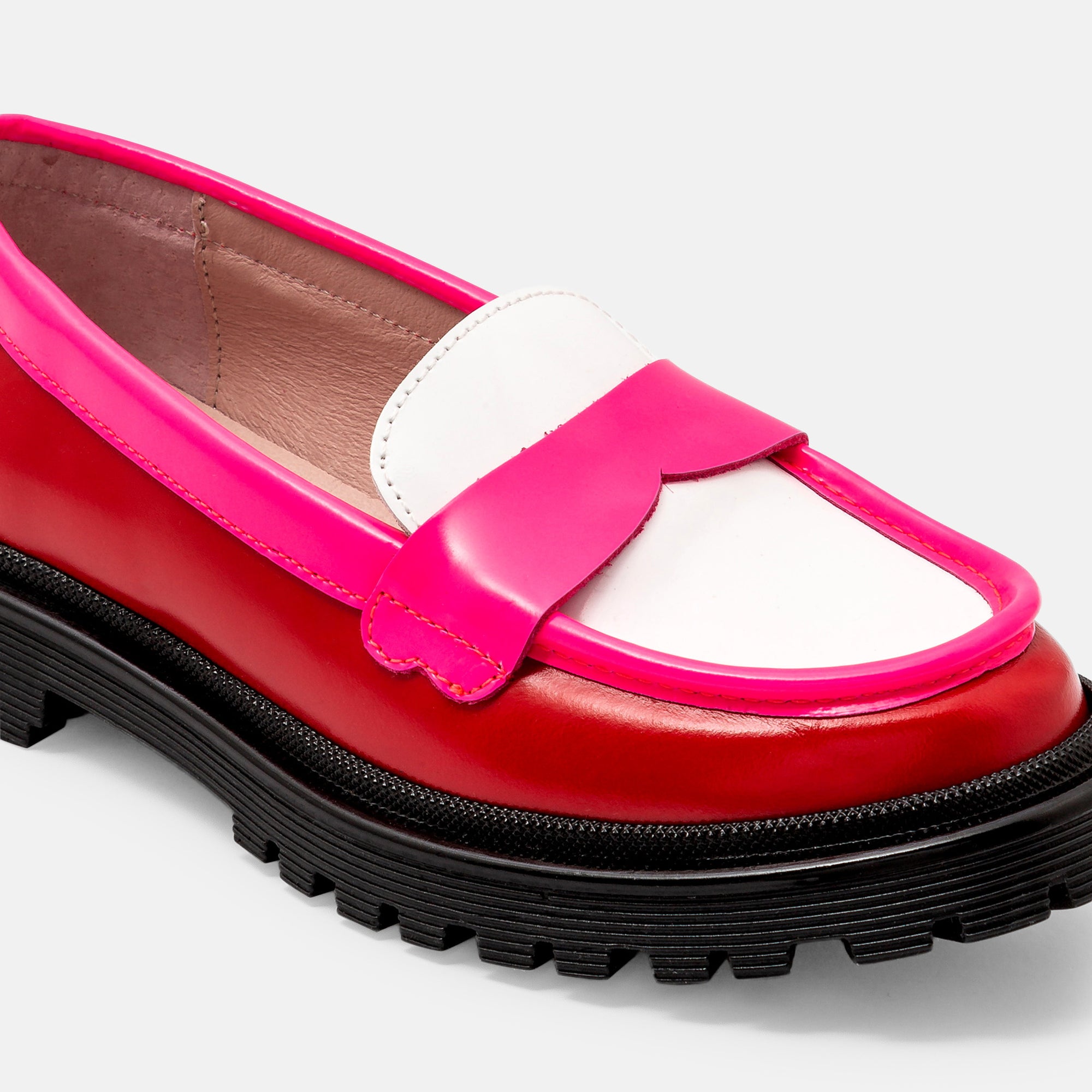 28 QTY / ROSE/ROUGE CHAUSSURES CUIR TESS
