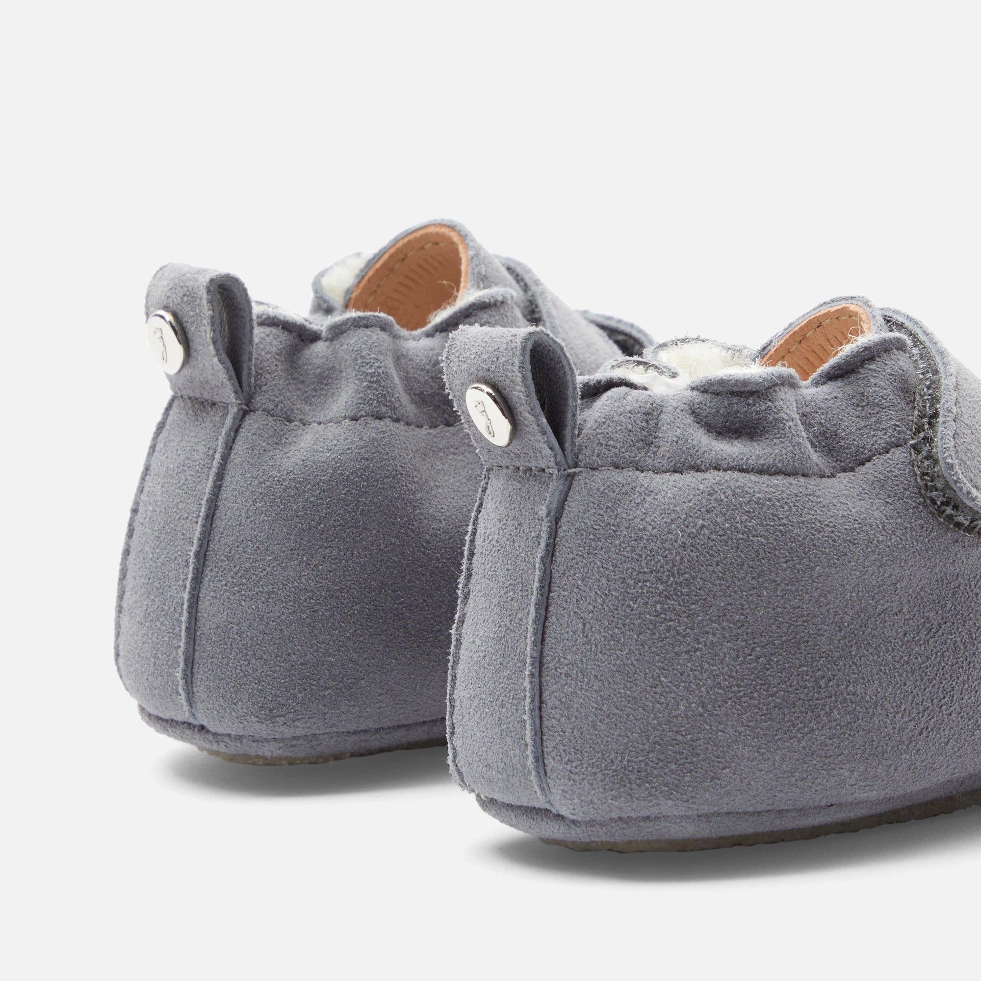 51 QTY / GRIS CLAIR CHAUSSURES TOILE TIC
