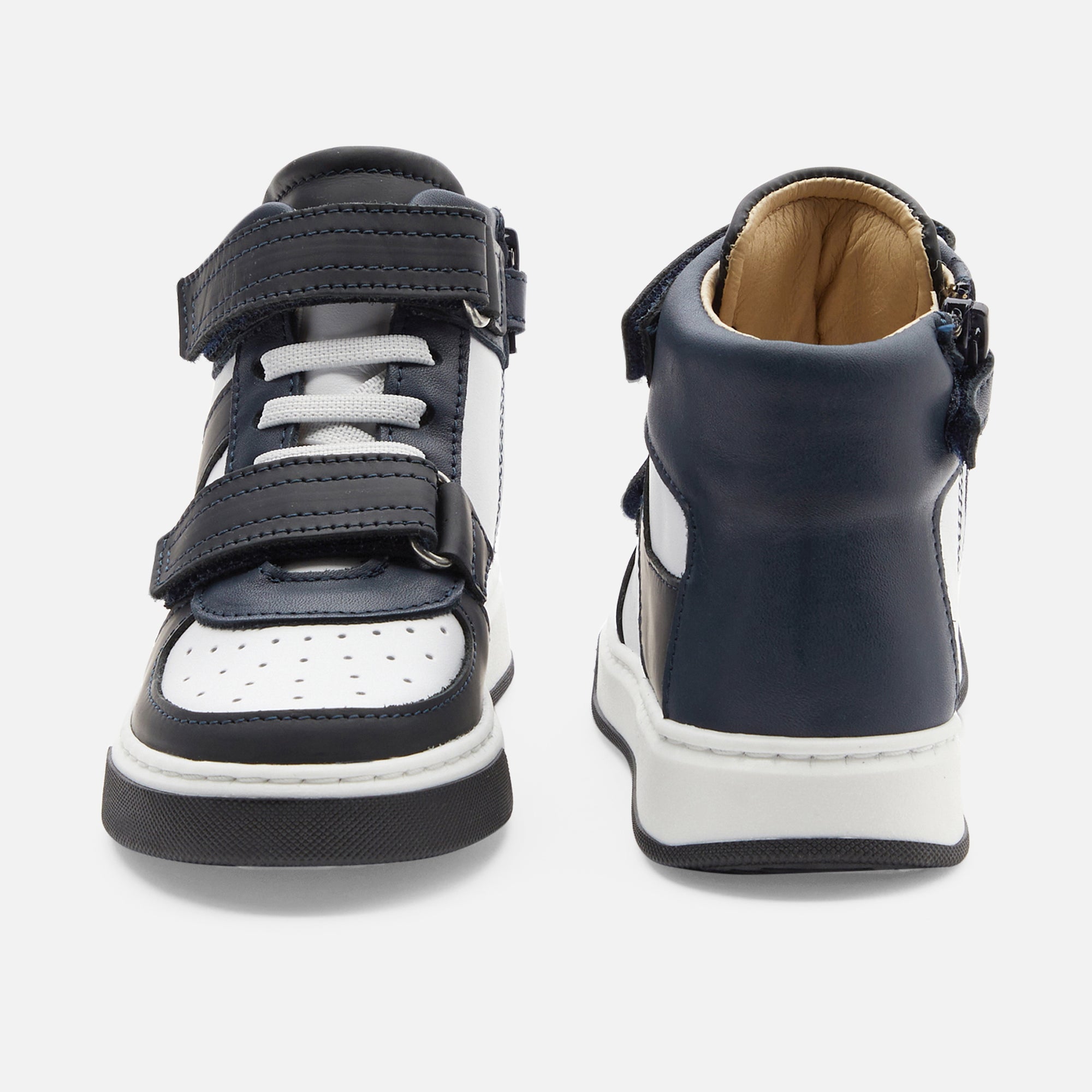 13 QTY / BLANC/VIOLINE CHAUSSURES CUIR TONNERRE
