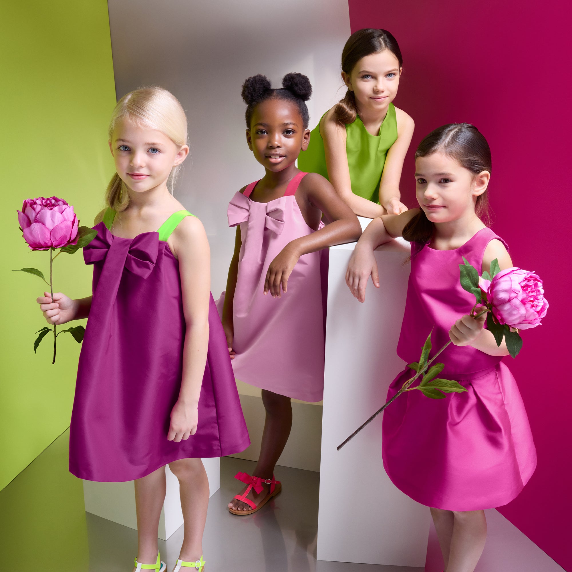 4 QTY / ROSE MOYEN PAP ROBE CEDILLE