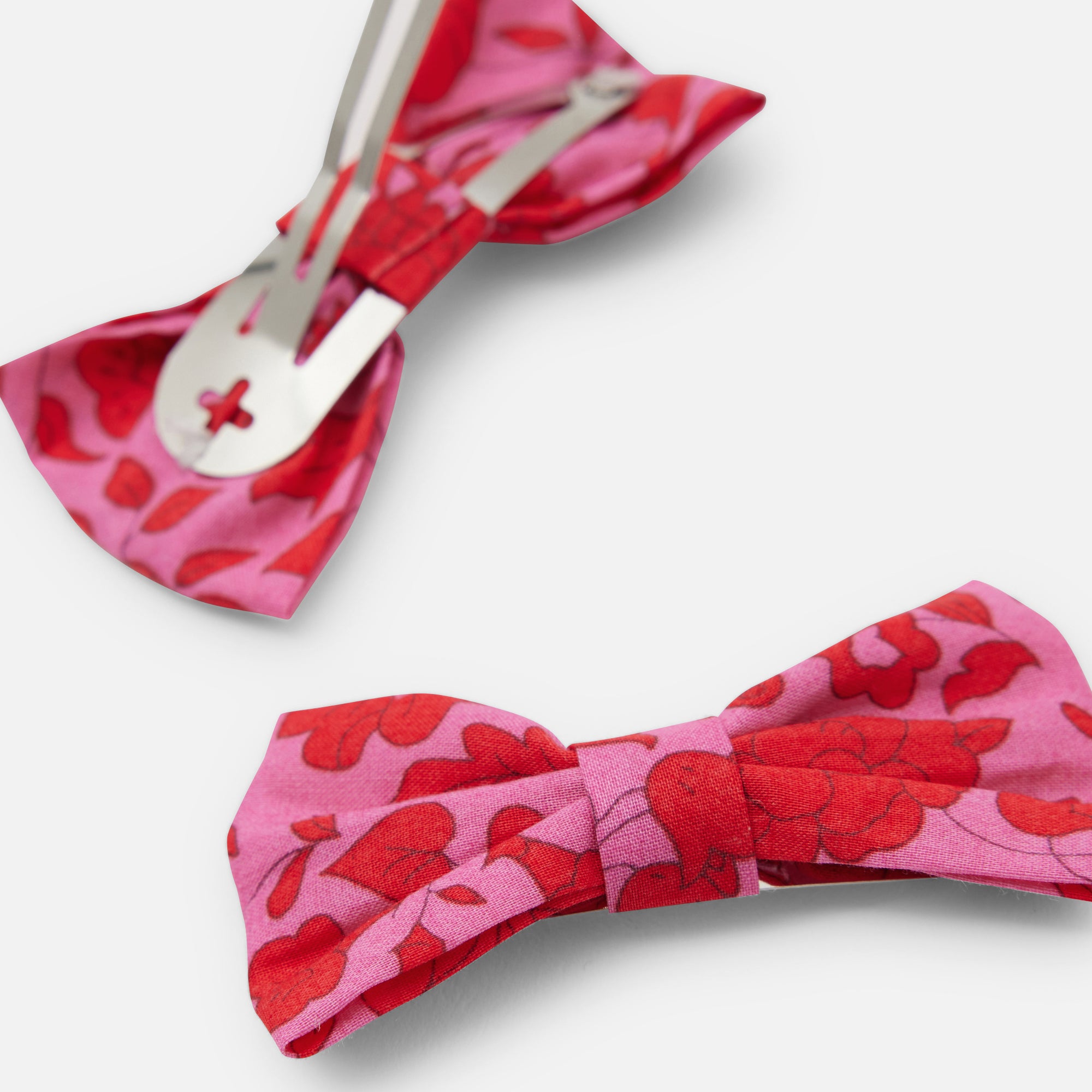 1 QTY / ROSE/ROUGE ACCESS CHEVEUX ADELE24