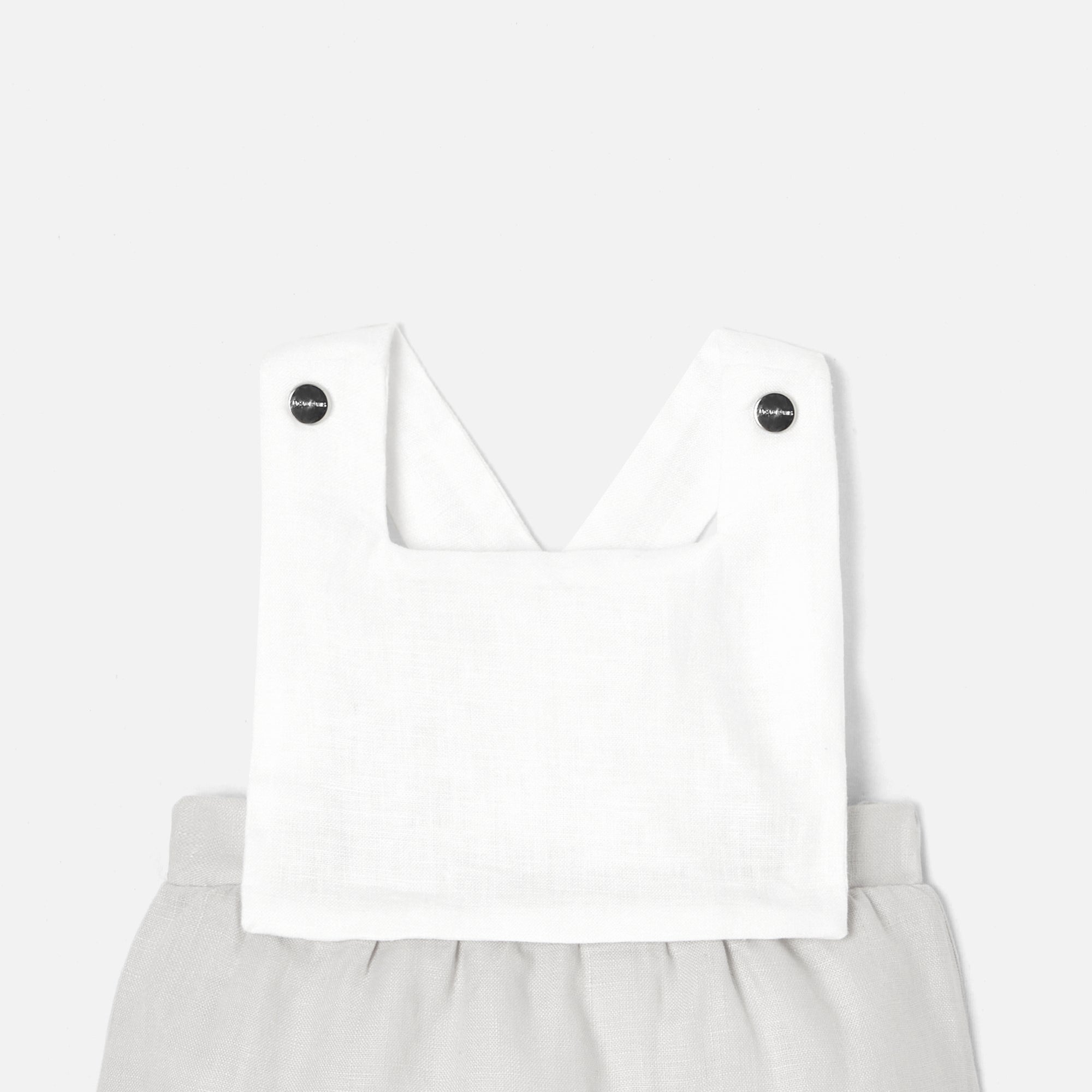 1 QTY / BLANC/GRIS PAP COMBINAISON/ BLOOMER CHATEAU