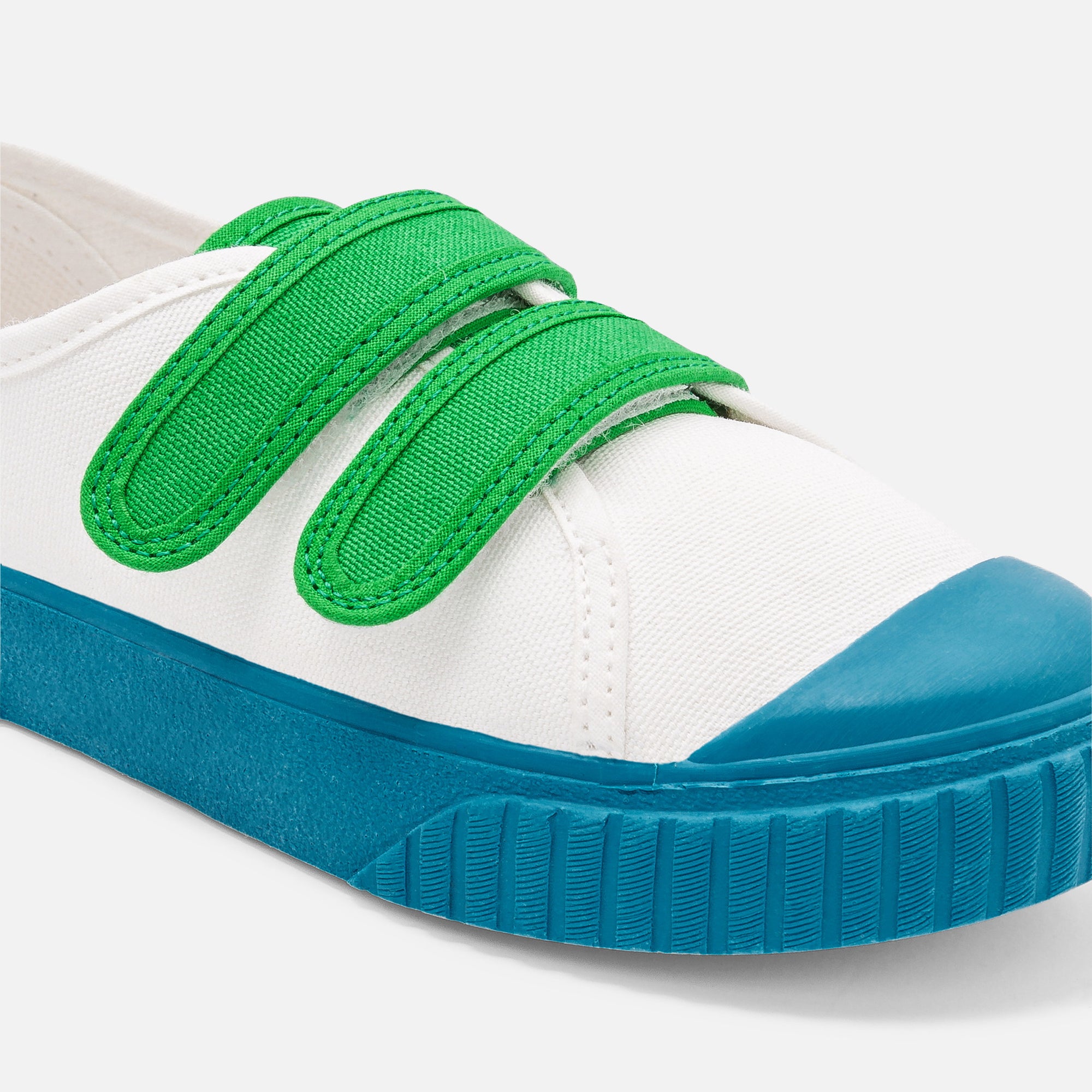 5 QTY / BLANC DOUX  CHAUSSURES TOILE ANTOINE