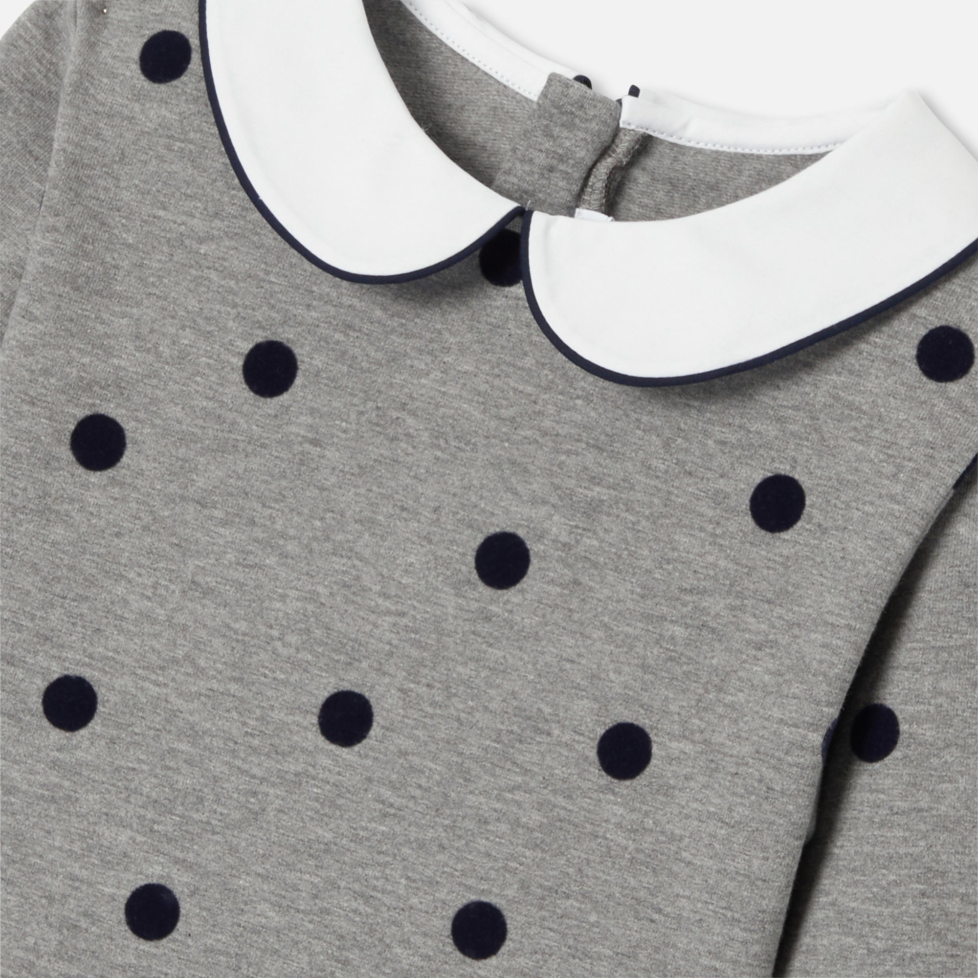 64 QTY / GRIS  PAP ROBE GAUFFRE
