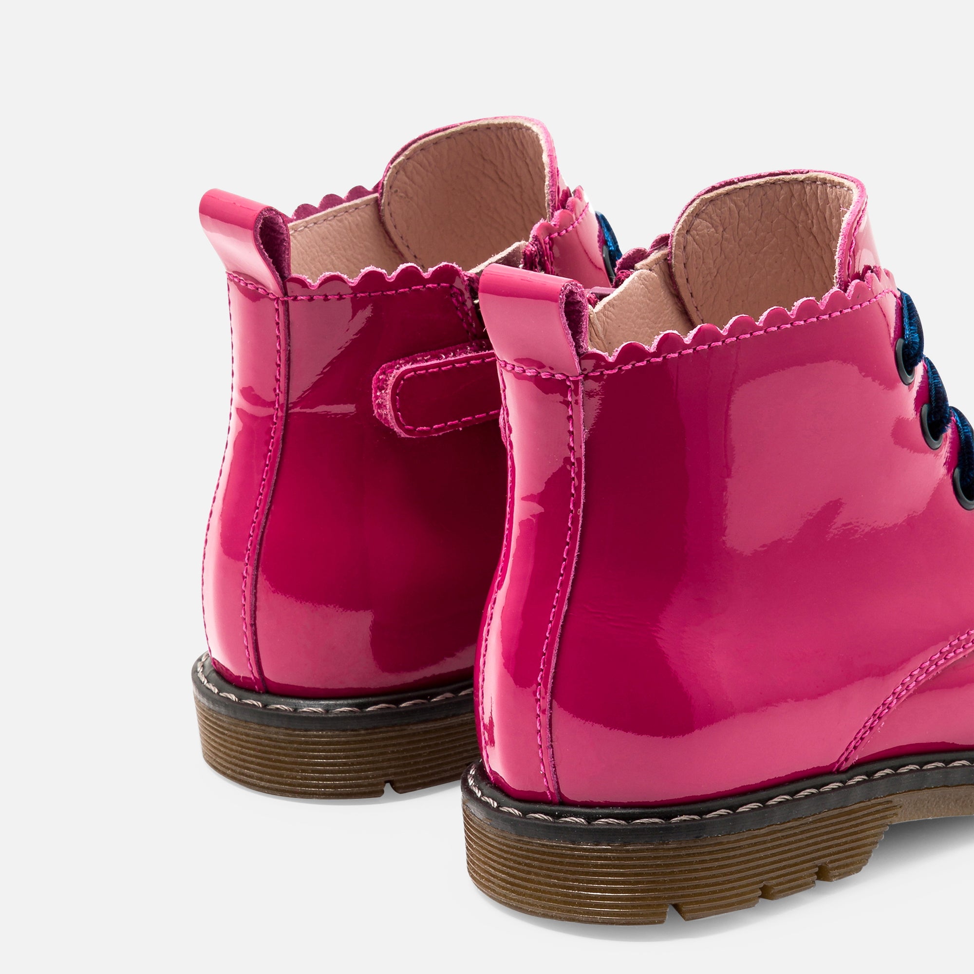32 QTY / FUSCHIA CHAUSSURES CUIR TAPIOCA BIS