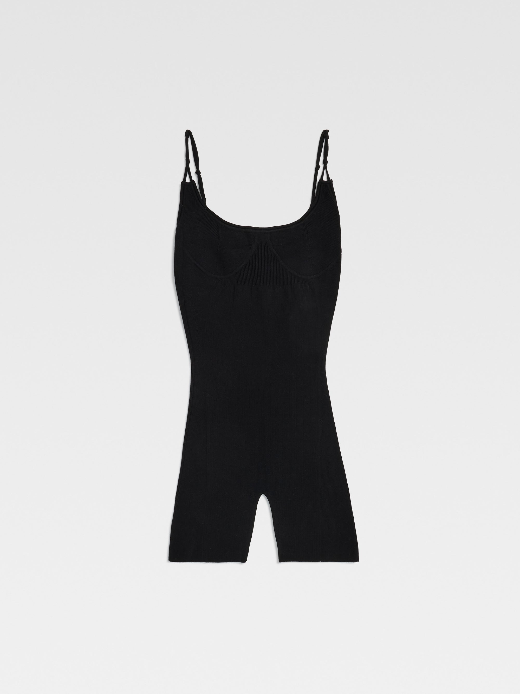 BLACK LE BODY SHORT