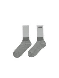 GREY LES CHAUSSETTES A L'ENVER