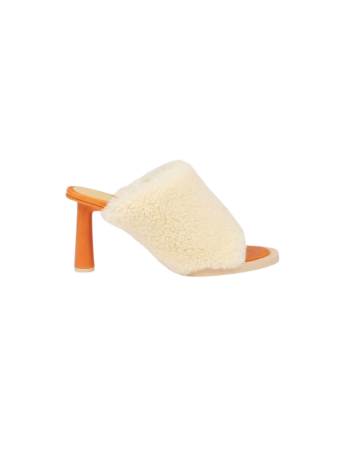150€ / 2 sold //6 QTY / ST33%   Mules avec logo 75 en peau lainée - Beige