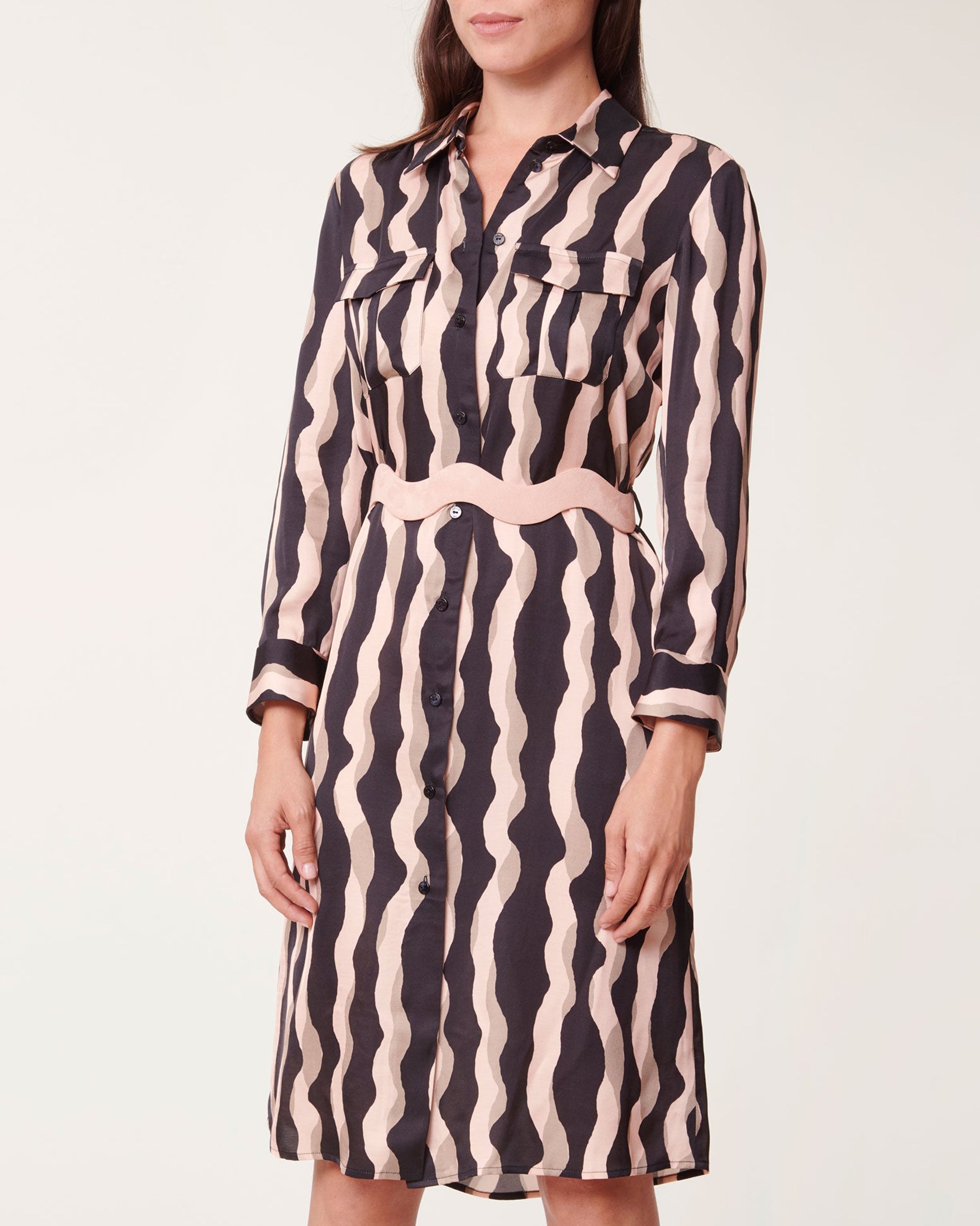 POUDRE / NOIR ROBE