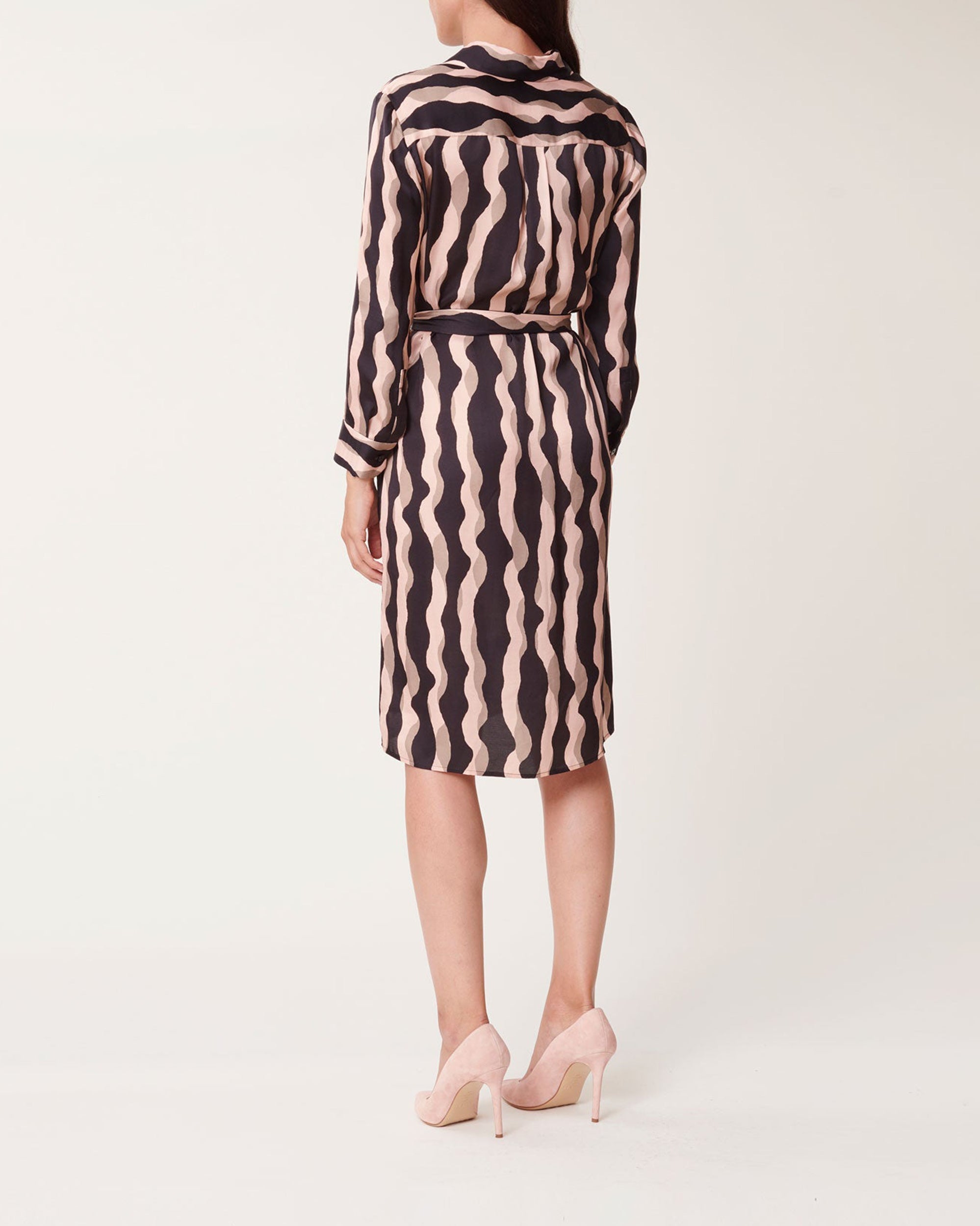POUDRE / NOIR ROBE