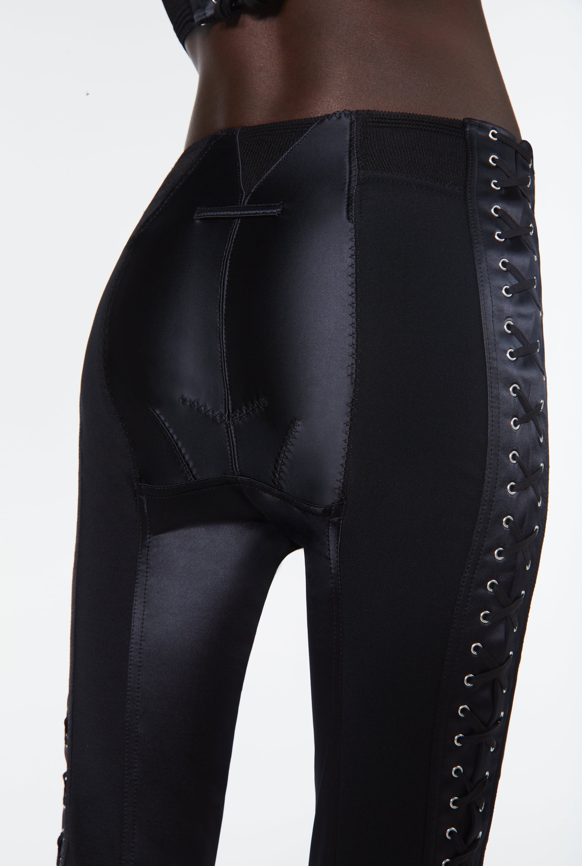 Legging JPG x Lotta Volkova en satin - Black